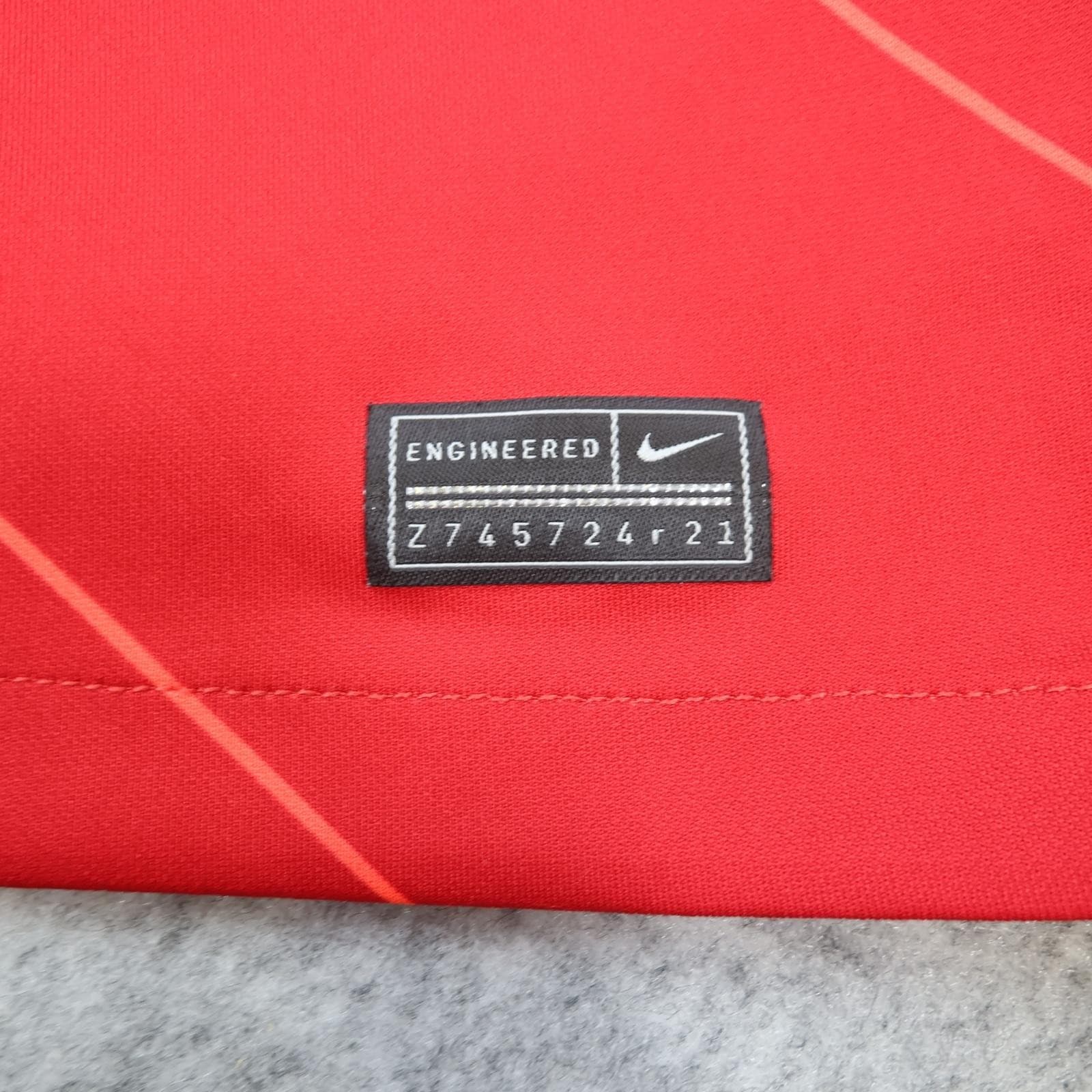 Liverpool Shirt Mens Small Red Home 2021 2022 Football Nike Standard Chartered photo 2