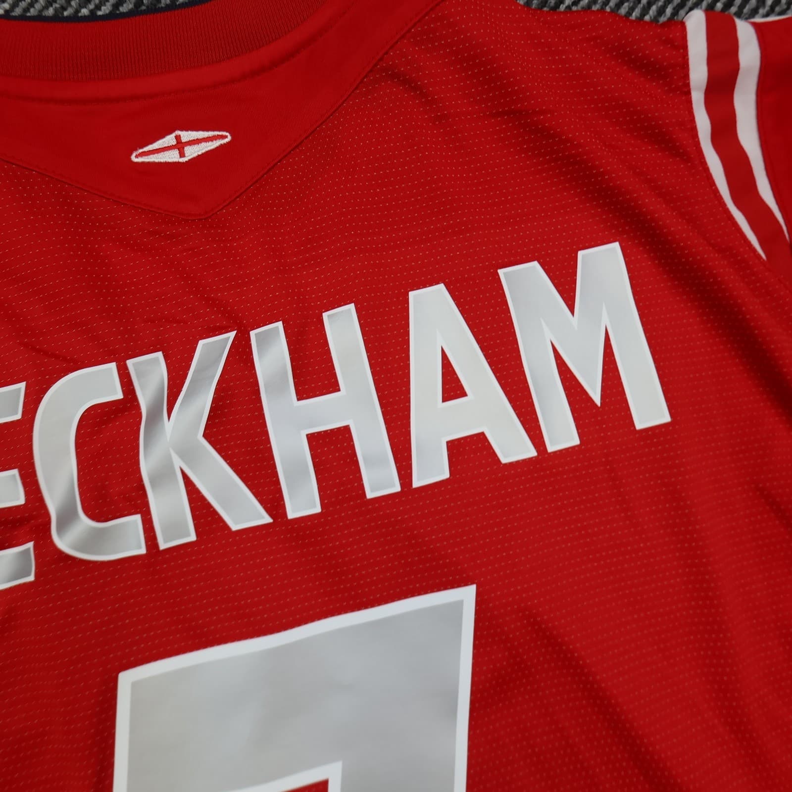 England Football Shirt Extra Large Red Away Euro 2004 2006 Jersey David Beckham photo 17