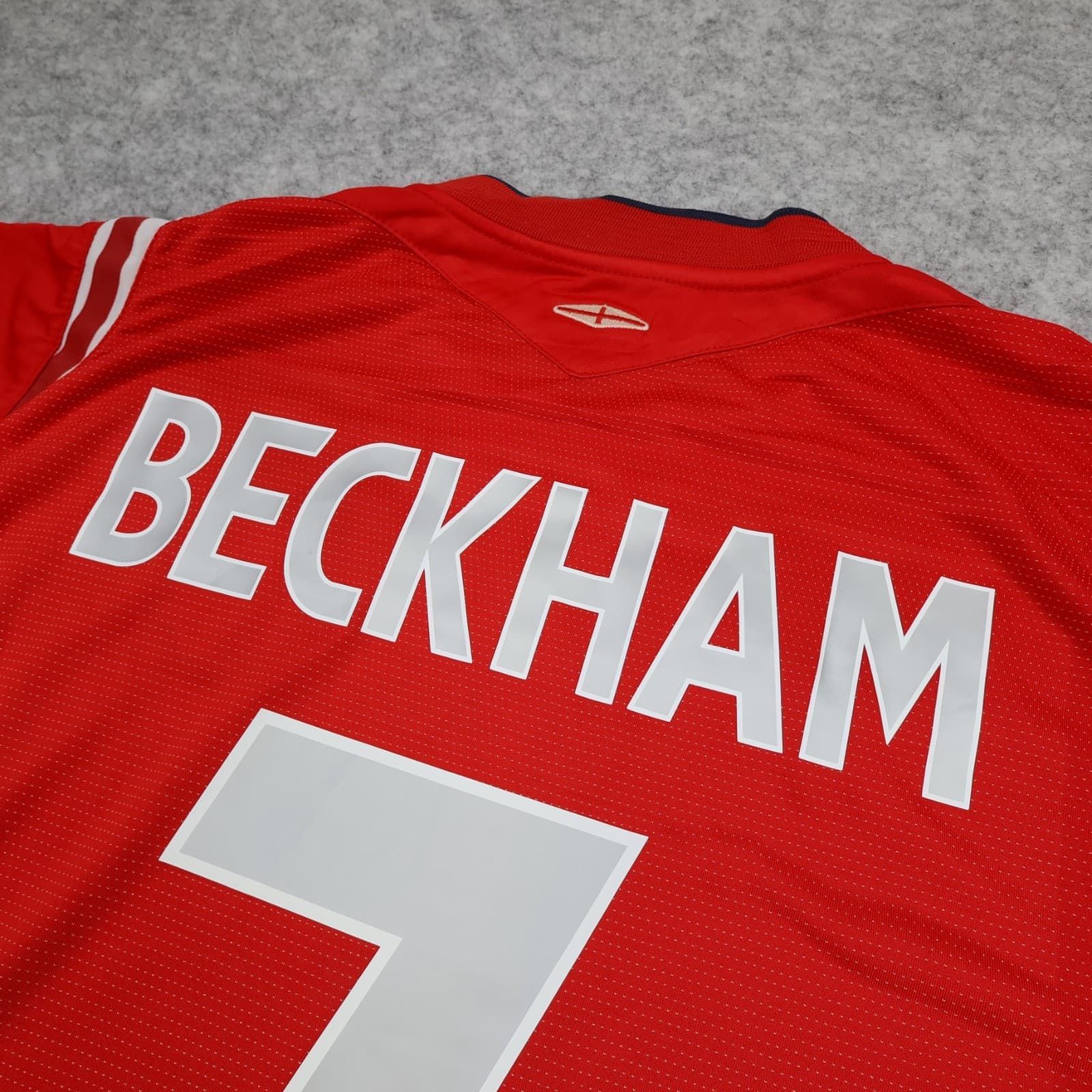 England Football Shirt Large Red Away Euro 2004 2006 Jersey David Beckham photo 7