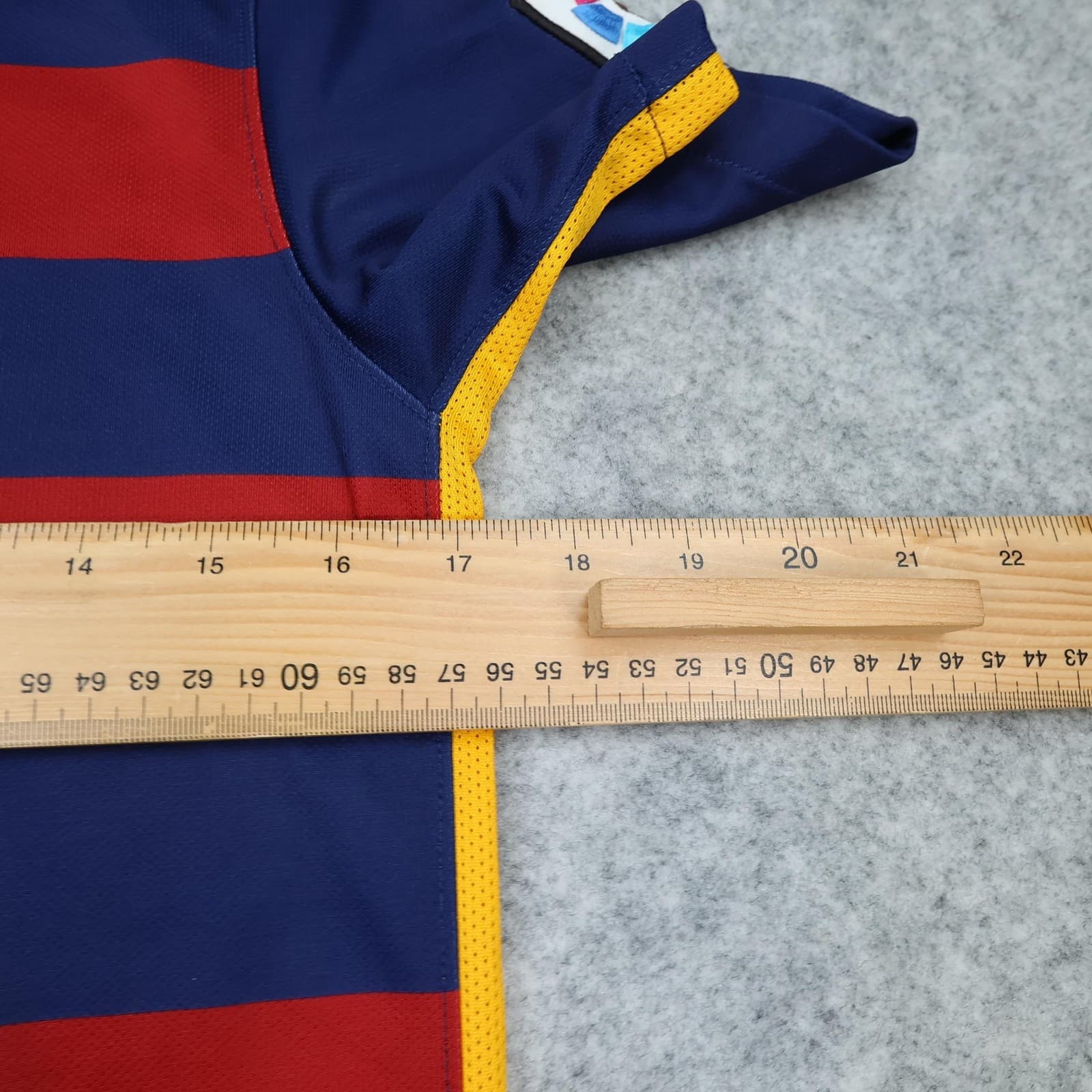 Barcelona Home Shirt Kids 12-13 Years Home Kit 2015 2016 Nike Soccer Jersey photo 11