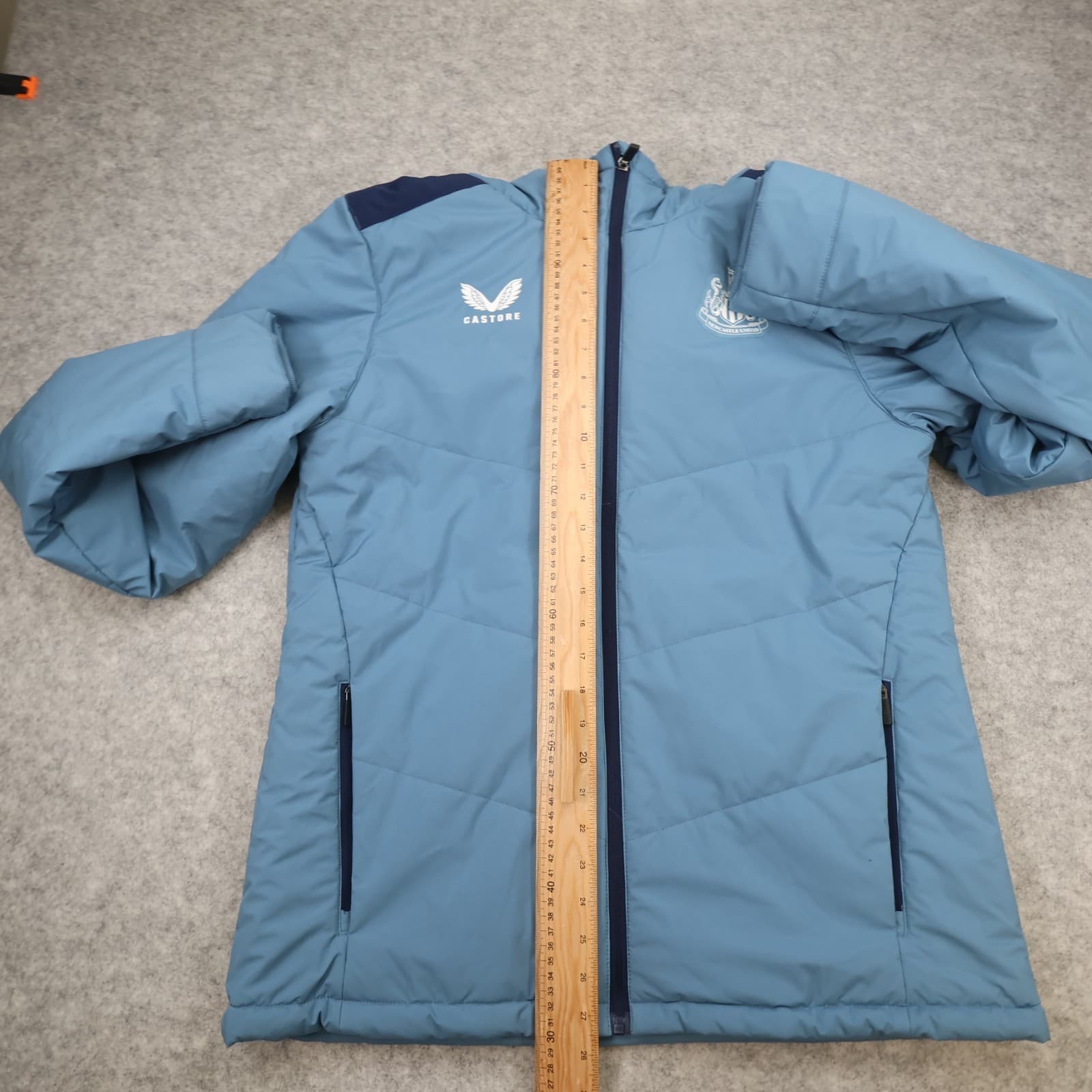 Newcastle United Jacket Medium Blue Waterproof Coat 2023 2024 Castore Bench photo 10