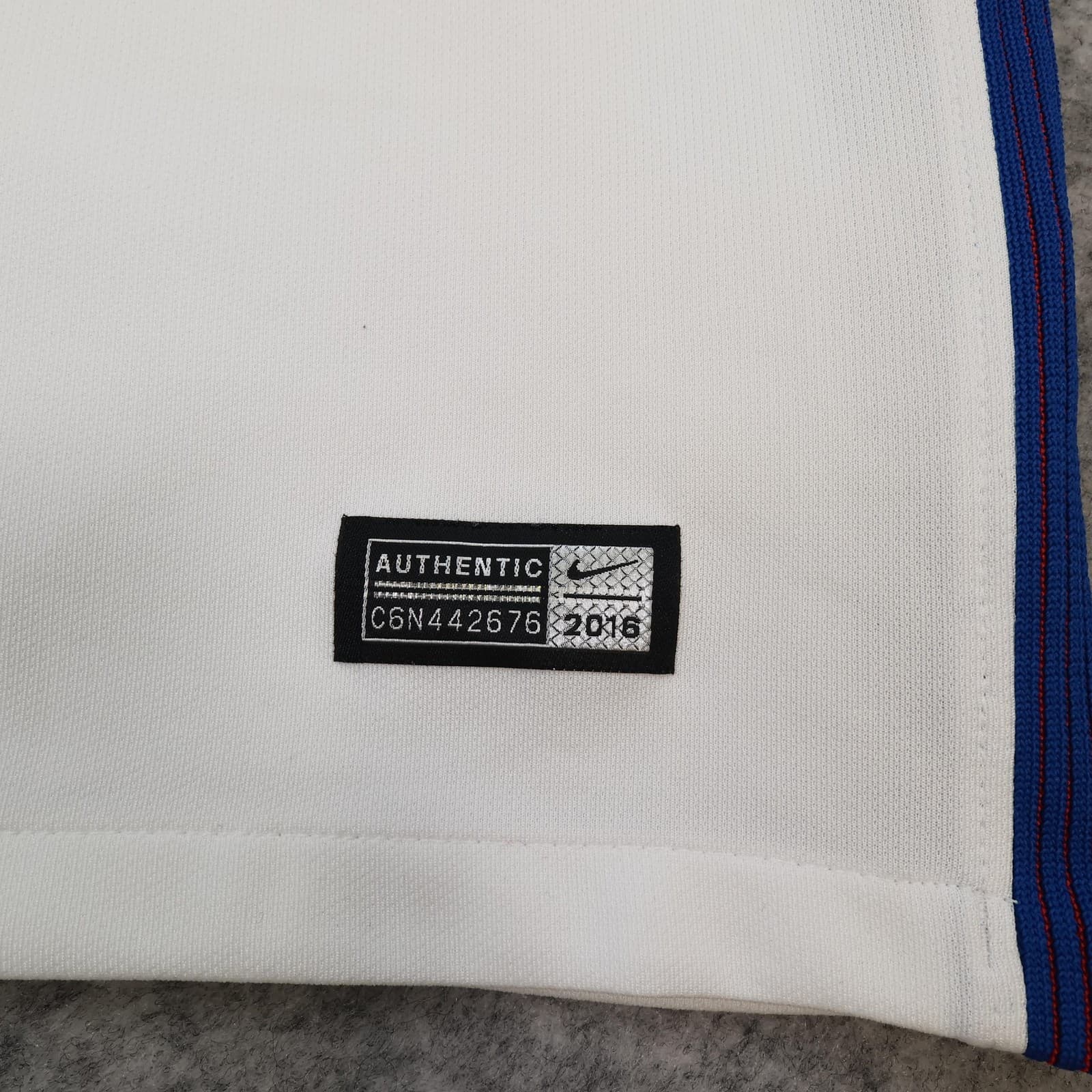 England Home Shirt Mens Large White 2016 2017 Football Nike Dri Fit Jersey Top photo 6