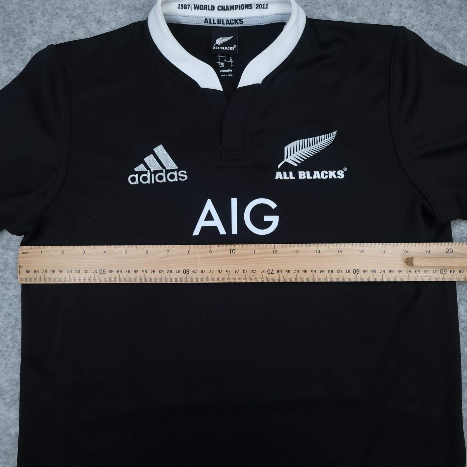 New Zealand All Blacks Shirt Mens Medium Black Rugby Adidas AIG 2013 2014 Jersey photo 9