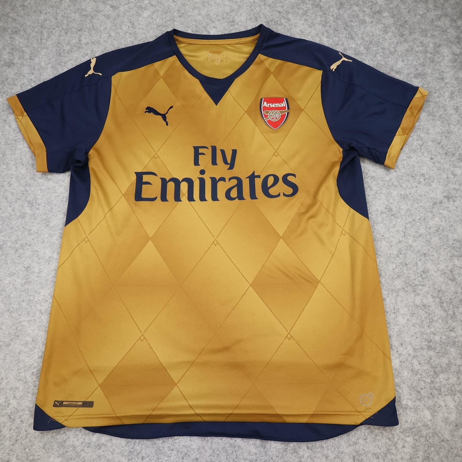 Arsenal Football Shirt Mens Away Gold 2015 2016 PUMA Ramsey 16 Football photo 2