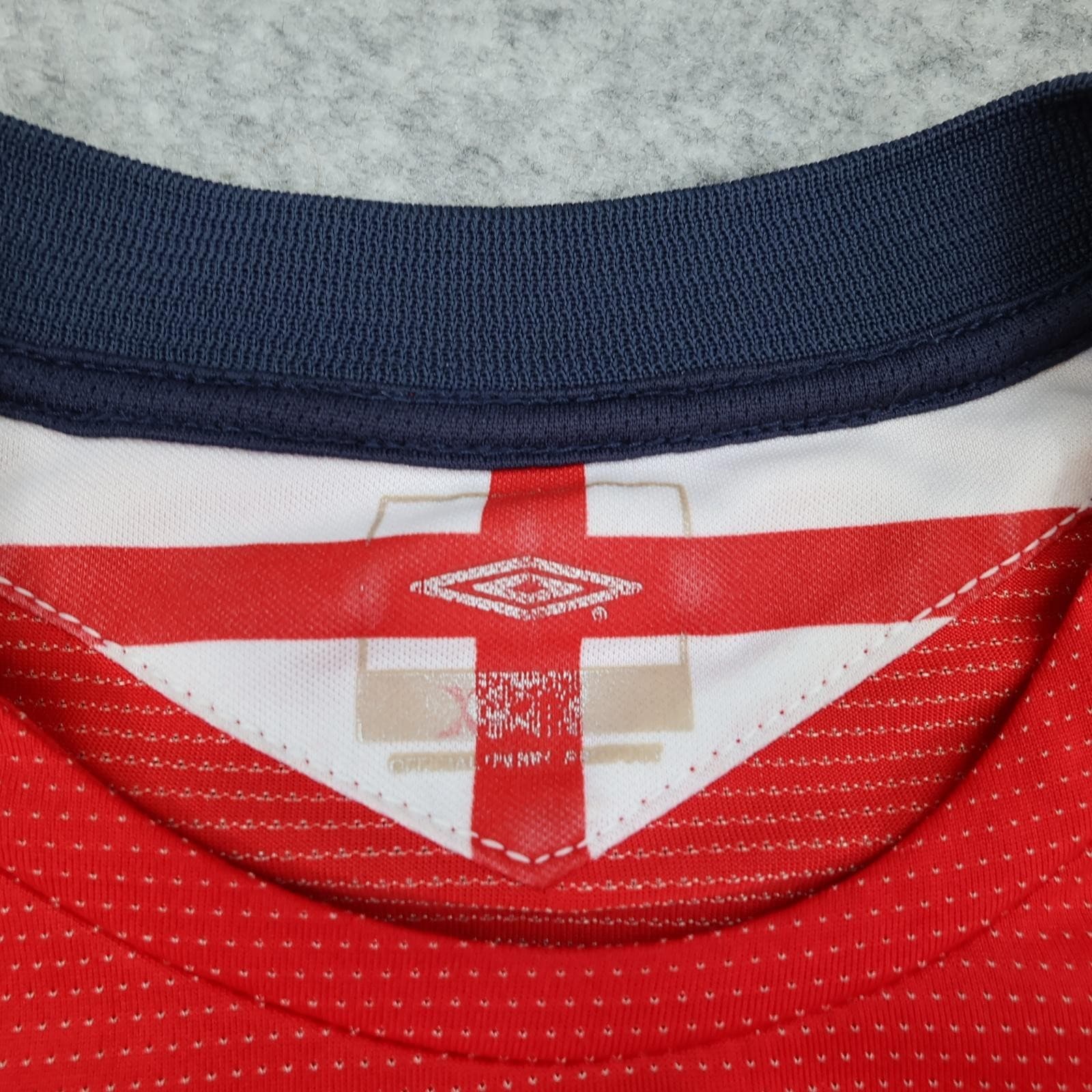 Vintage England Away Shirt Mens Large Red 2004 2006 Soccer Jersey Umbro Beckham photo 8