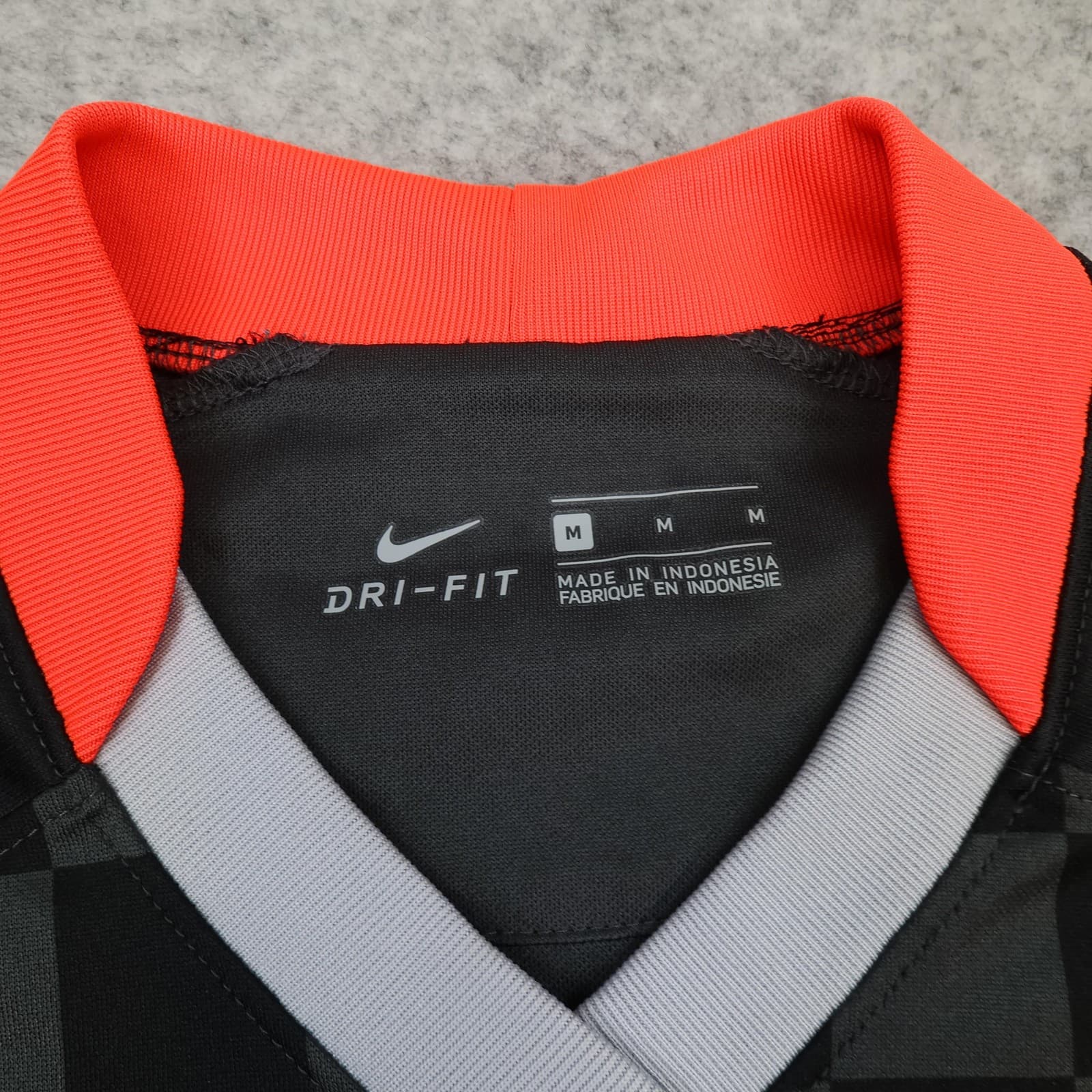 Liverpool Shirt Mens Medium Black 3rd Kit 2020 2021 Football Nike Soccer Jersey photo 6