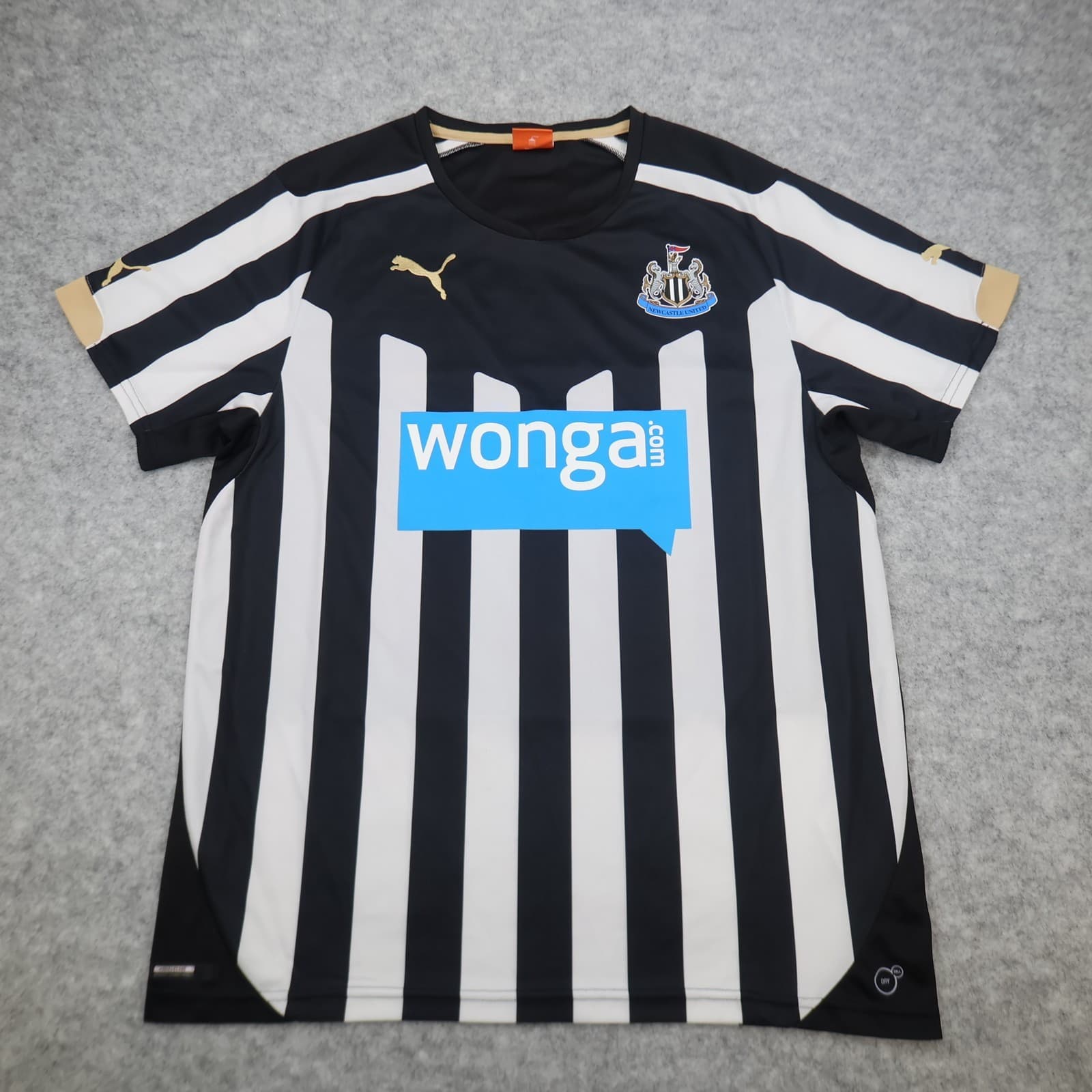 Newcastle United Shirt Medium White Black Home Kit 2014 2015 Puma Jersey