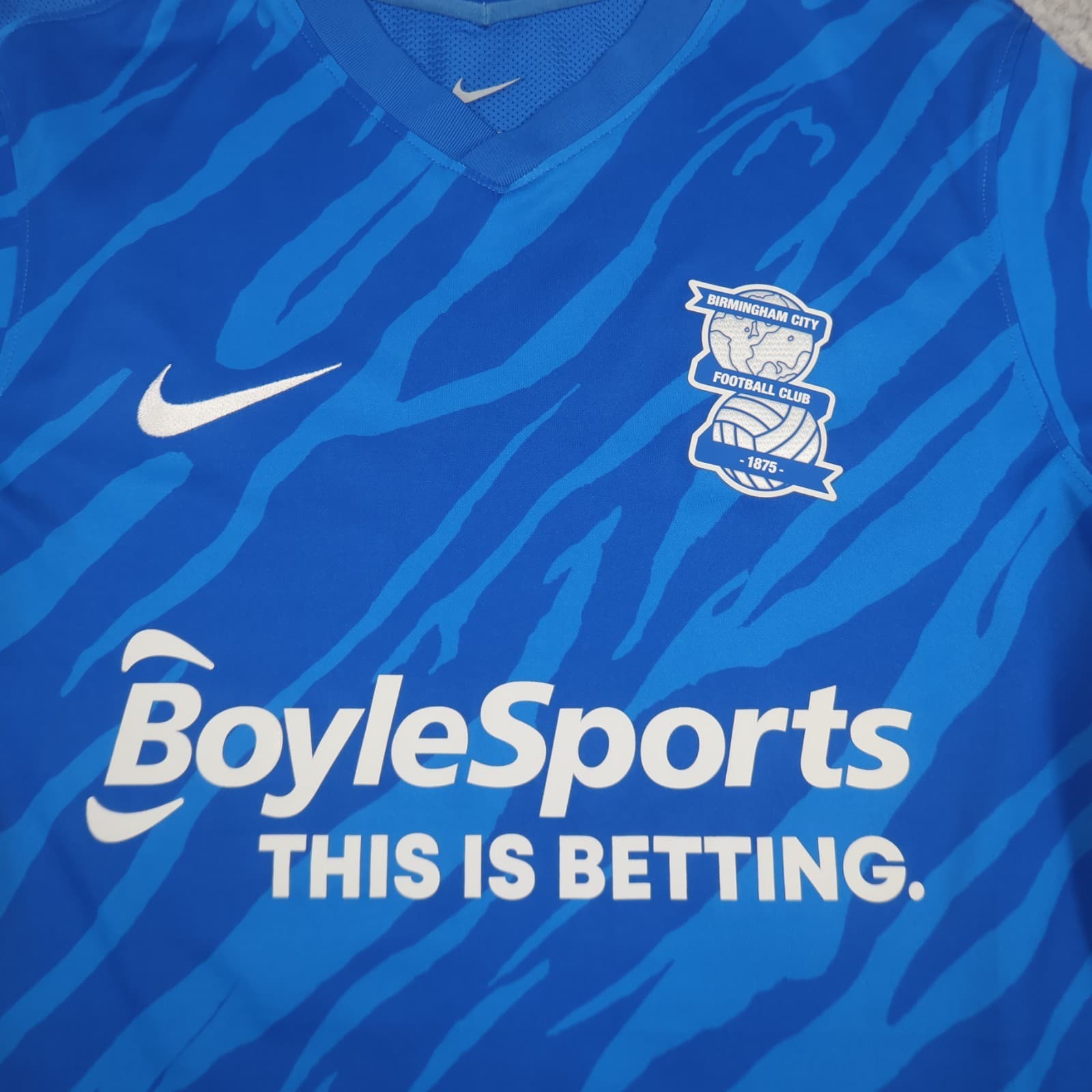 Birmingham City Shirt Medium Home Shirt Blue Nike Soccer 2021 2022 Soccer Jersey photo 3