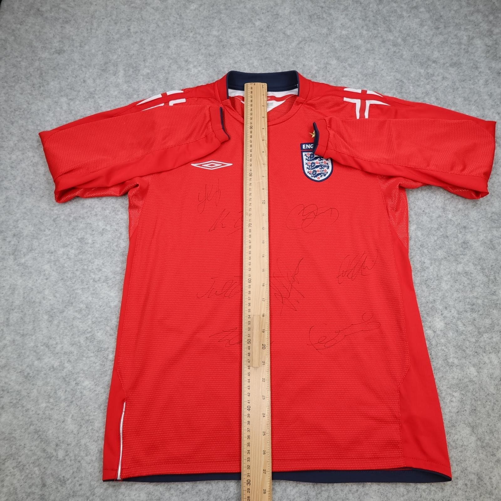 Vintage England Shirt Mens Medium Red 2004 2006 Football Umbro Signed photo 17