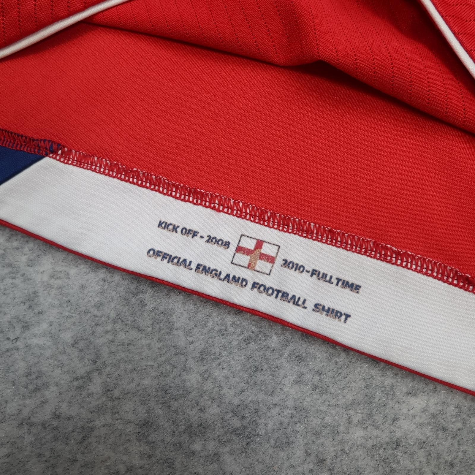 England Away Shirt Mens Small Red Short Sleeve 2008 2010 Football Umbro Jersey photo 8