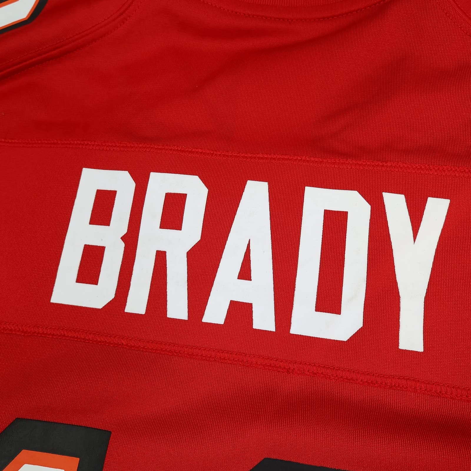 Tampa Bay Buccaneers Football Jersey Mens Large Red NFL Nike Brady 12 On Field photo 8