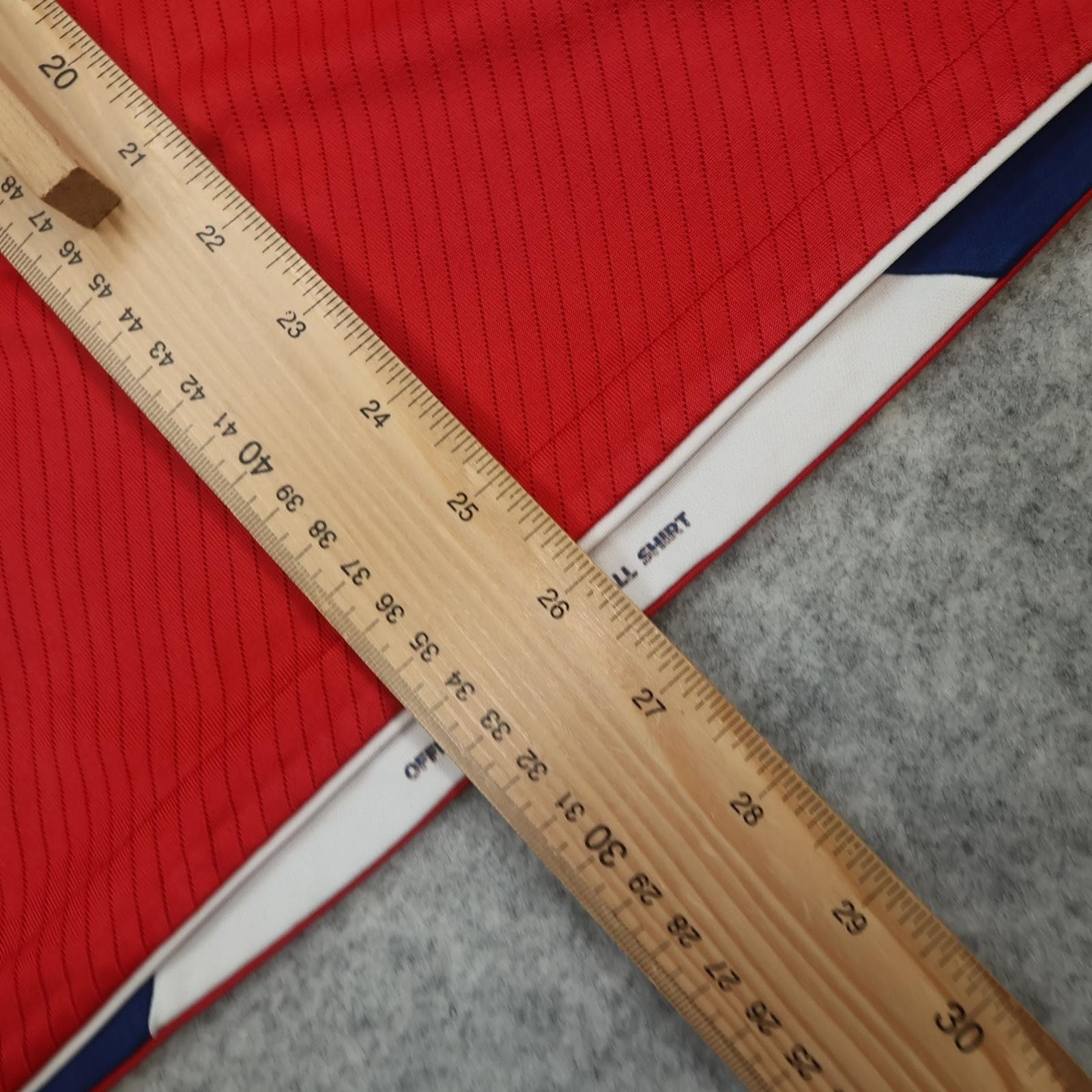 England Away Shirt Mens Small Red Short Sleeve 2008 2010 Football Umbro Jersey photo 13
