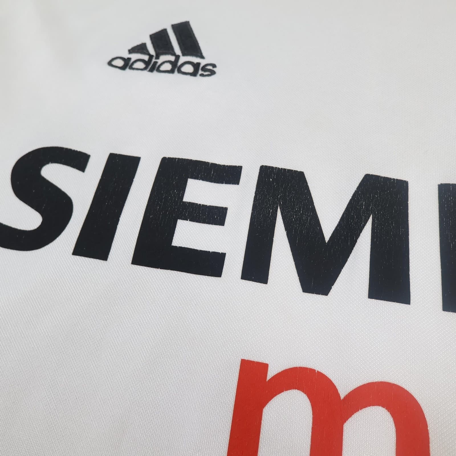 Vintage Real Madrid Shirt Mens Medium White Home 2004 2005 Adidas Siemens Mobile photo 9