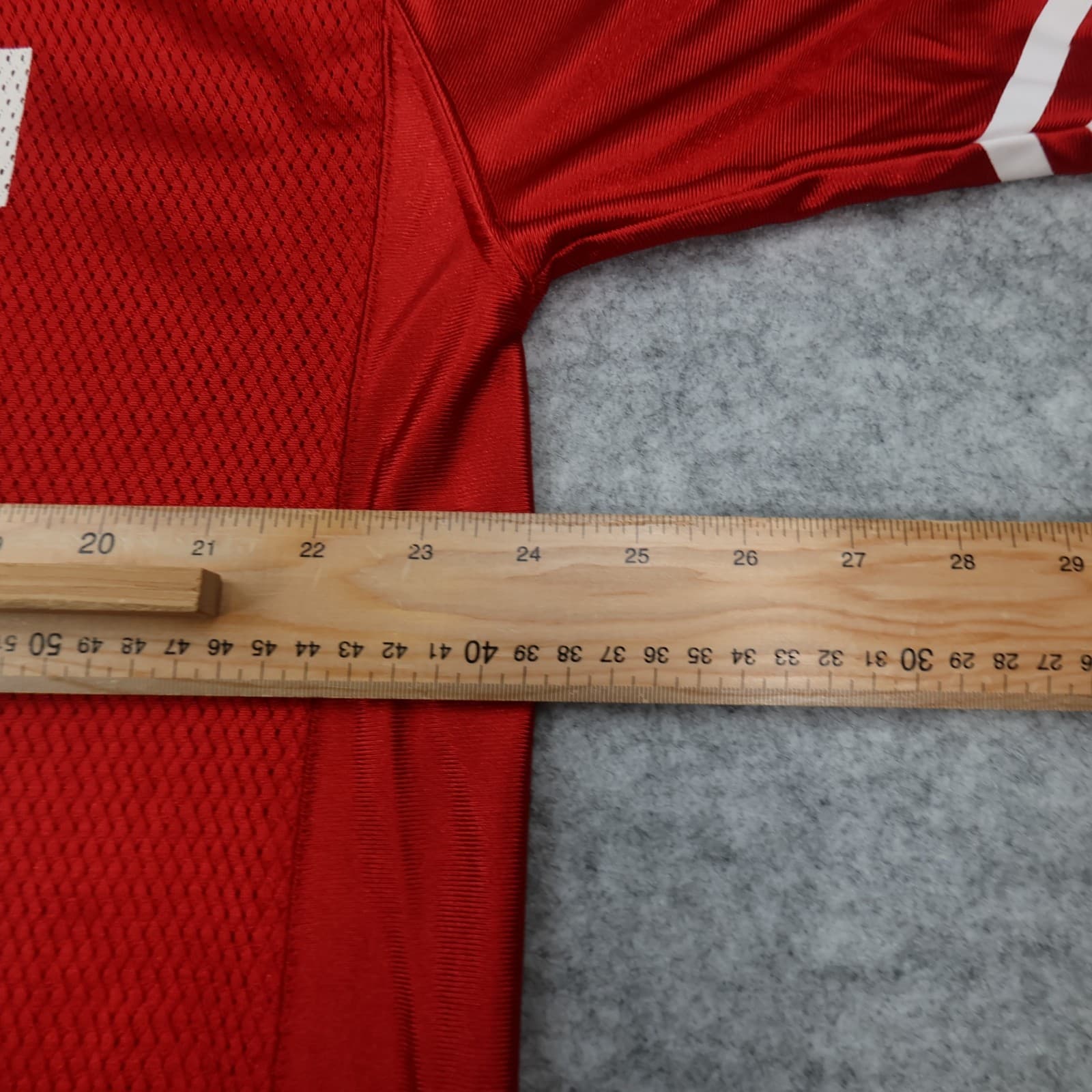 San Francisco 49ers Jersey Large Red Shirt 2009 2011 NFL Vernon Davis Reebok photo 11