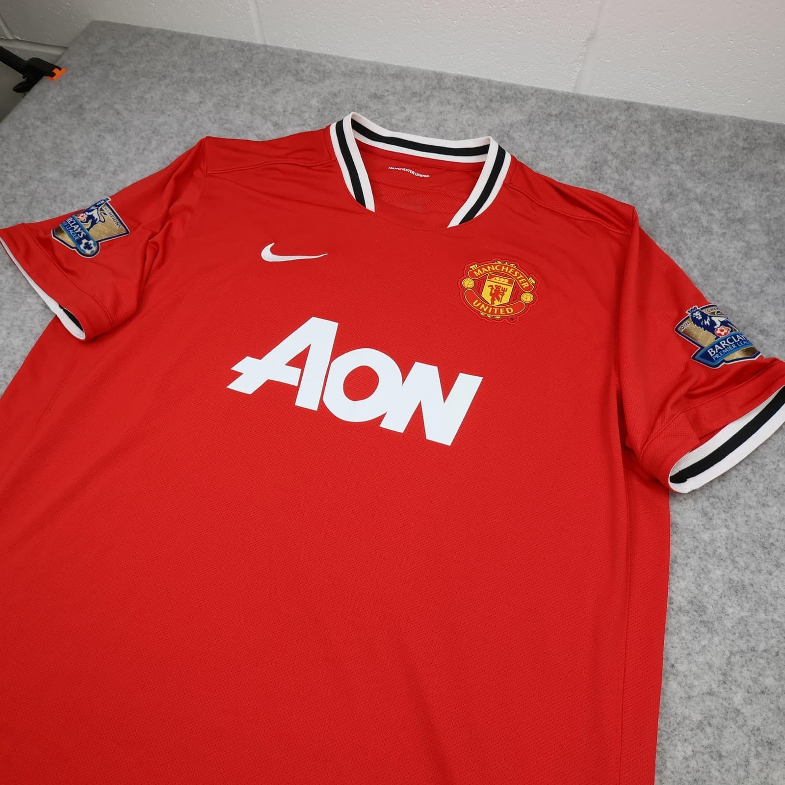 Manchester United Shirt Mens 2XL Red Home 2011 2012 EPL Nike Valencia 25 Jersey photo 7