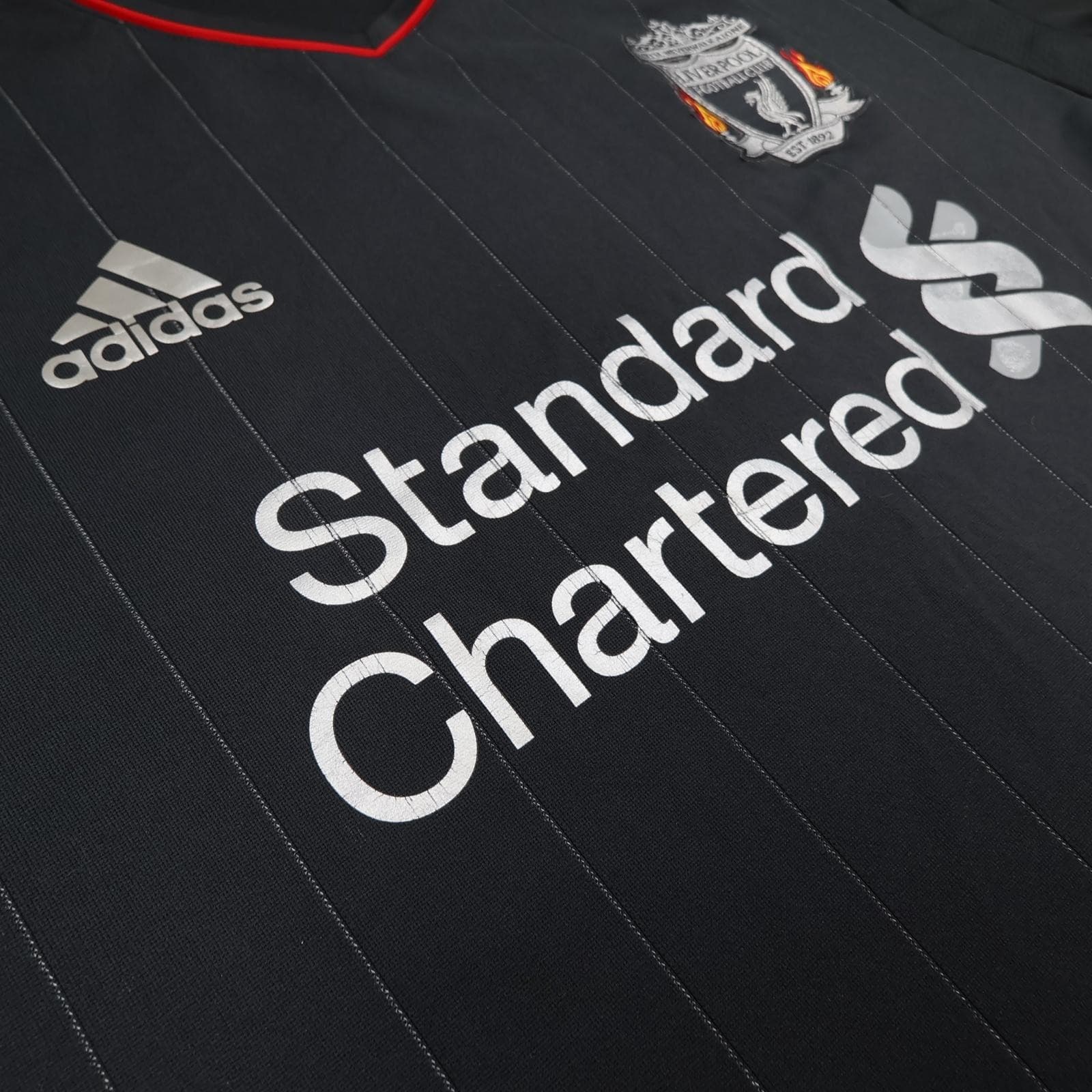 Liverpool Shirt Mens XL Black Away Kit 2011 2012 Adidas Standard Chartered photo 7