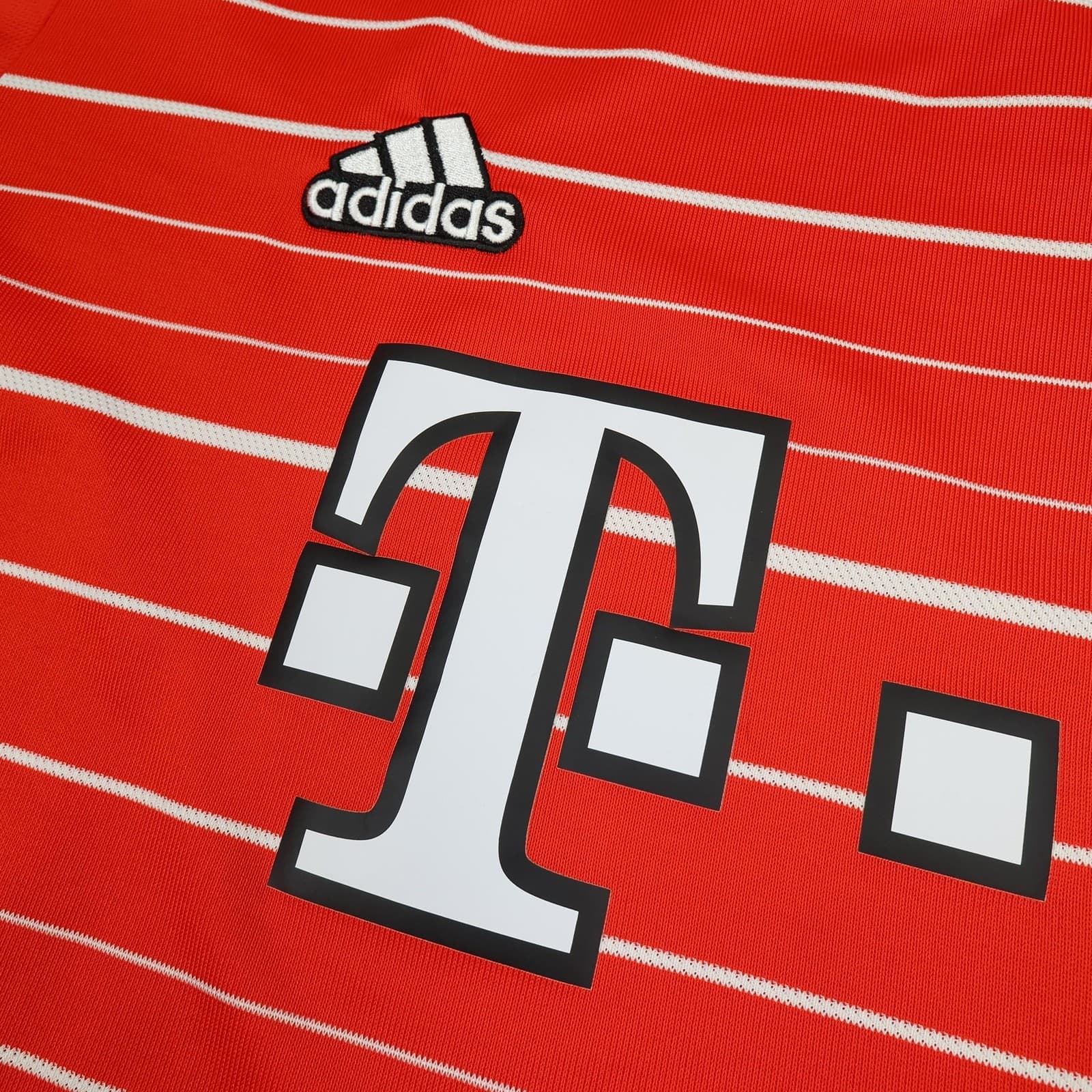 Bayern Munich Shirt Mens 2XL Red Home 2022 2023 XXL Adidas Soccer Jersey photo 4