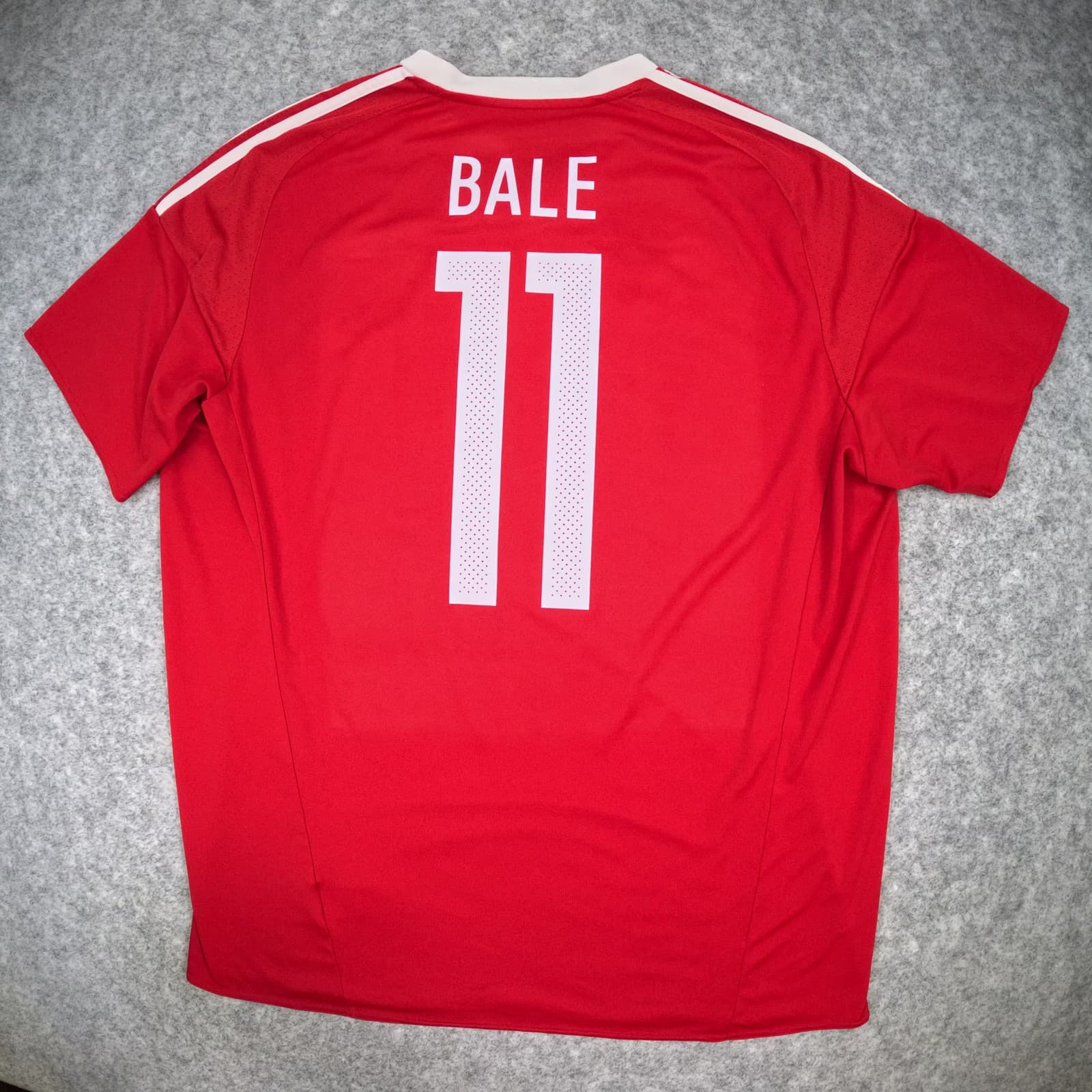 Wales Football Shirt Extra Large Red Home 2016 17 adidas Gareth Bale 11 Jersey