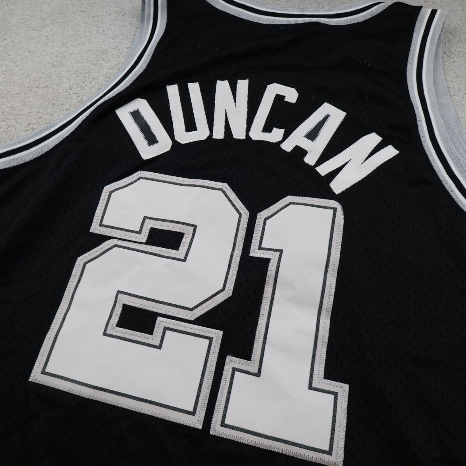 Vintage San Antonio Spurs Jersey 2XL Nike Team 90s Basketball NBA Tim Duncan 21 photo 7