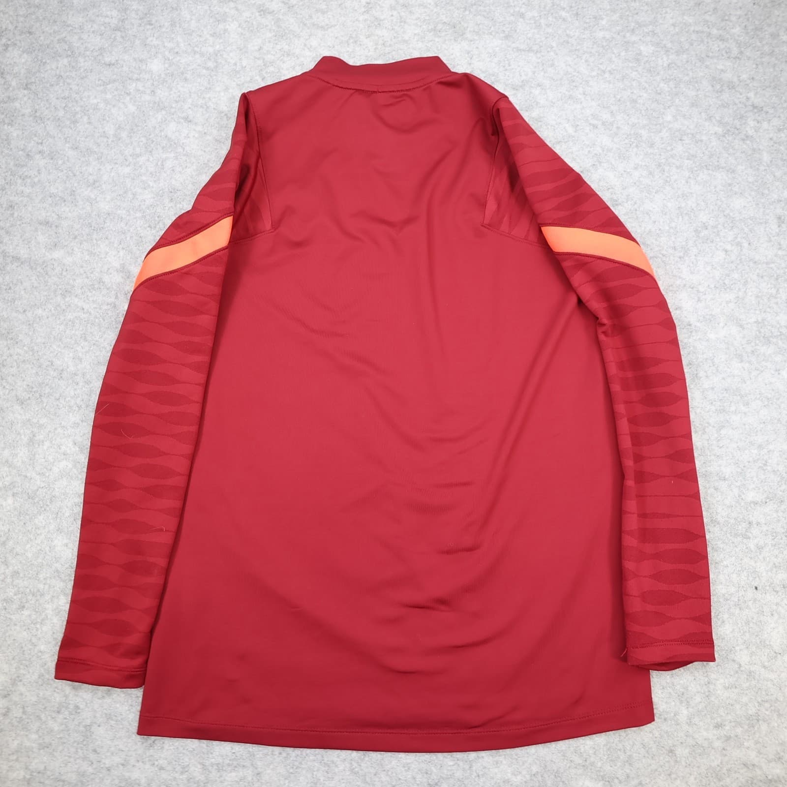 Liverpool Drill Top Medium Red 2021 2022 Nike 1/4 Zip Pullover Sweatshirt photo 2