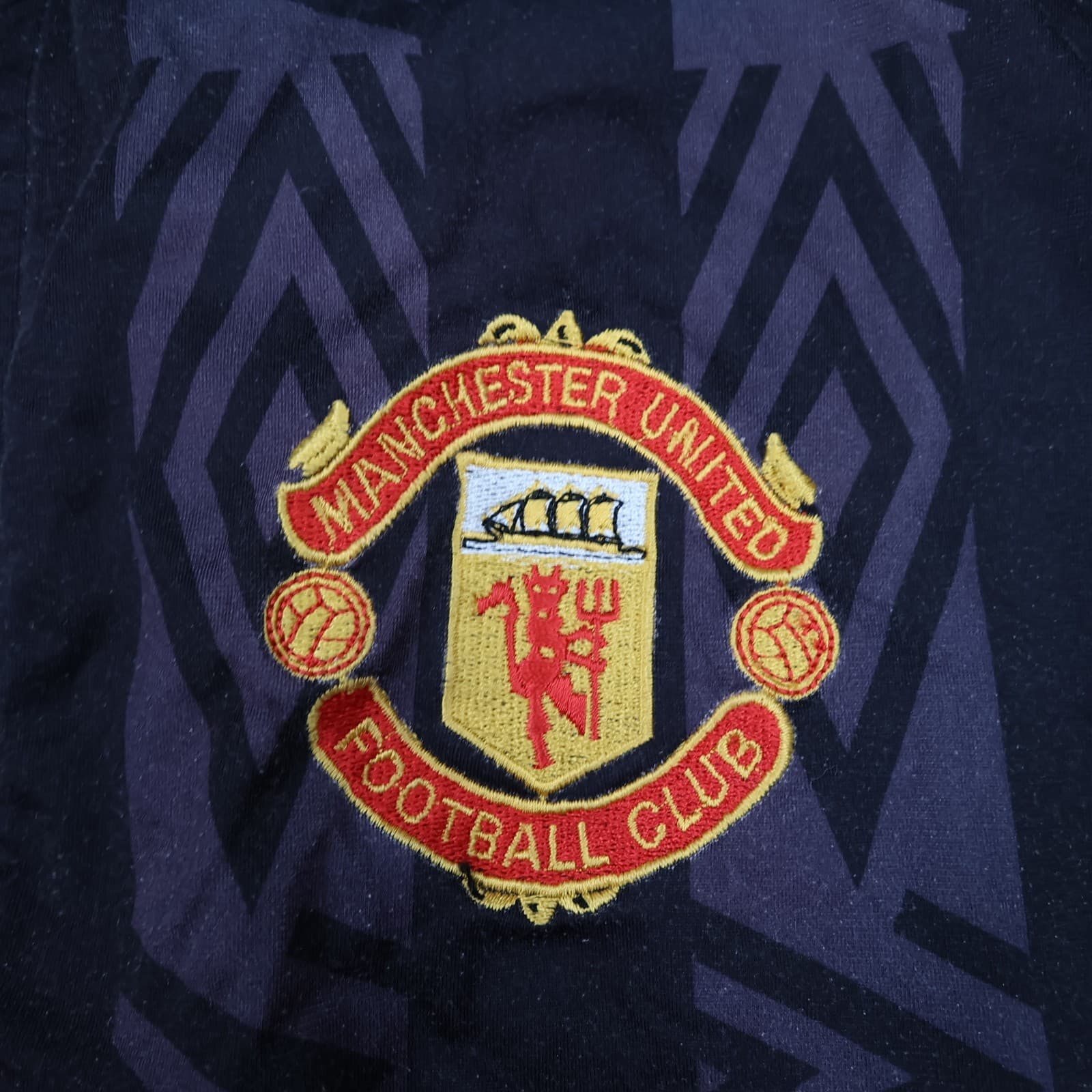 Manchester United Tracksuit 32" Kids Black Training Jacket Top Umbro 1992 1993 photo 3
