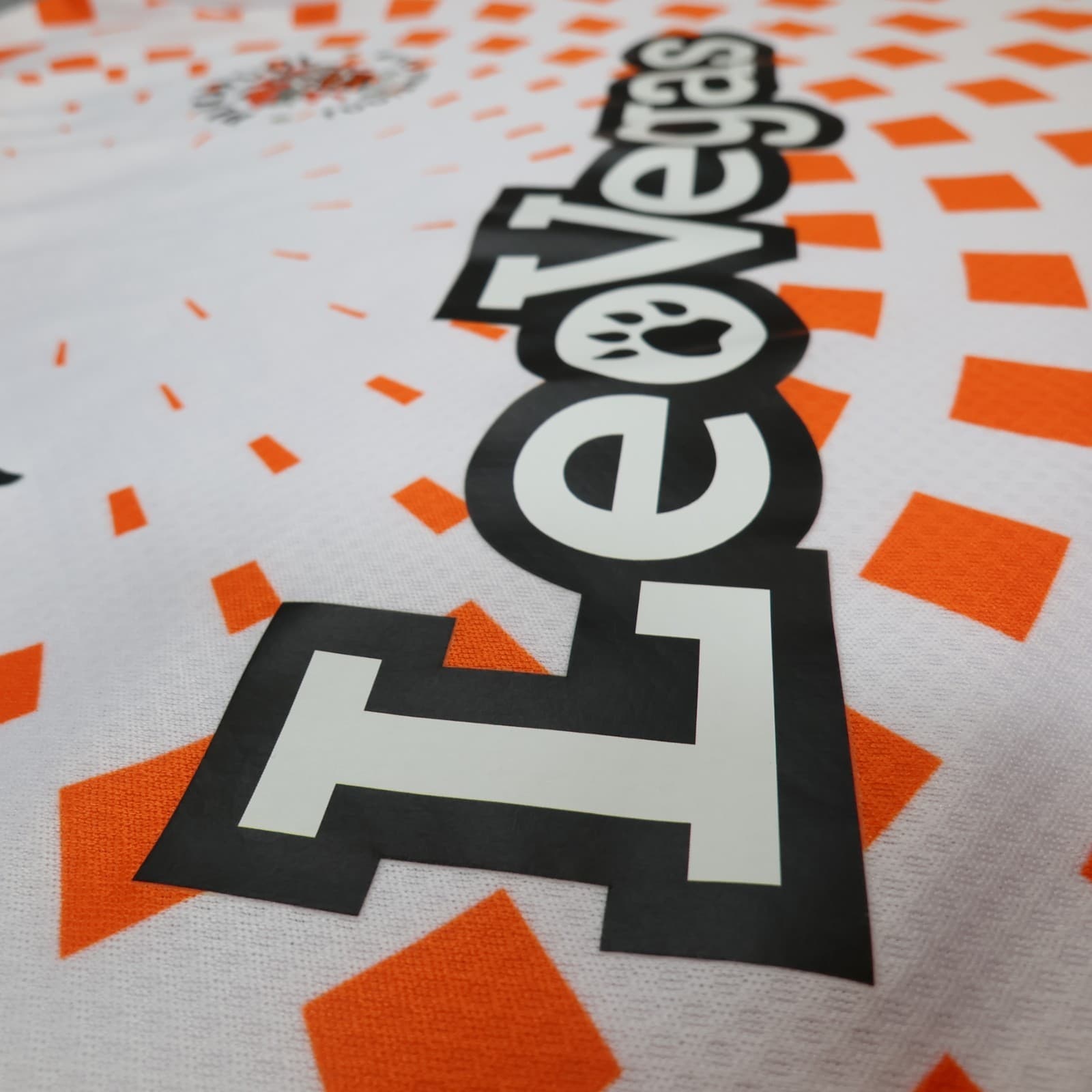 Blackpool Football Shirt Medium White Away Kit 2023 2024 Puma Soccer Jersey photo 8