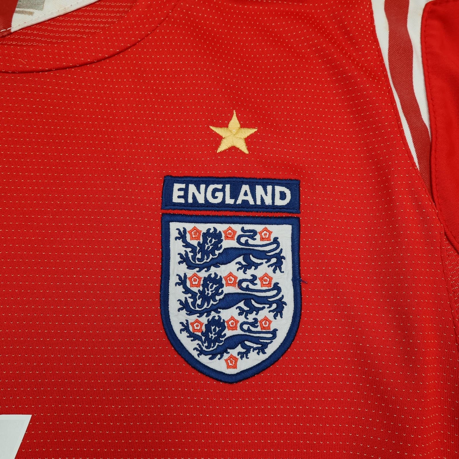 Vintage England Away Shirt Mens Small Red 2004 2006 Football Umbro Beckham 7 photo 4