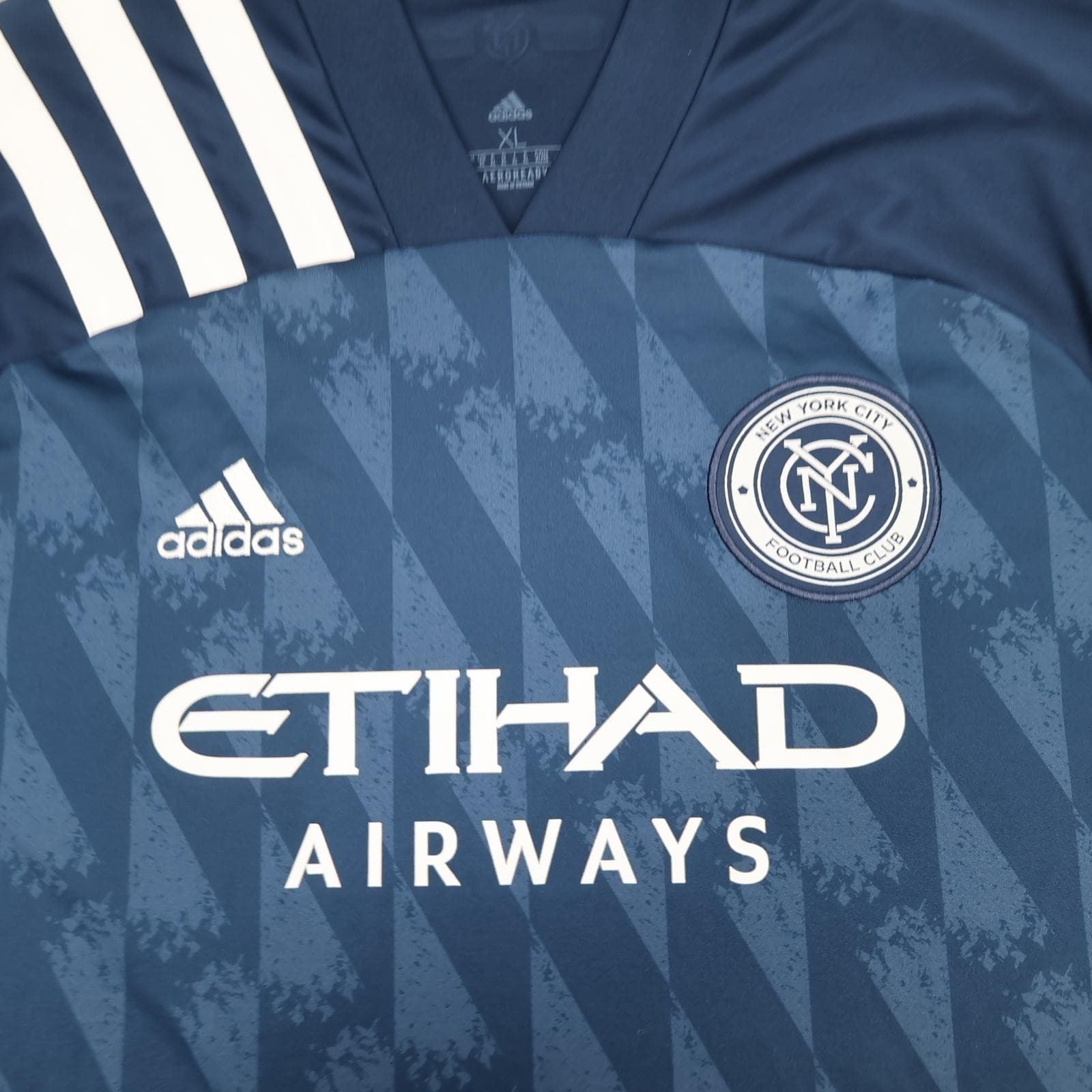 New York City FC Away Shirt Mens XL Blue 2020 Adidas Etihad Airways photo 3
