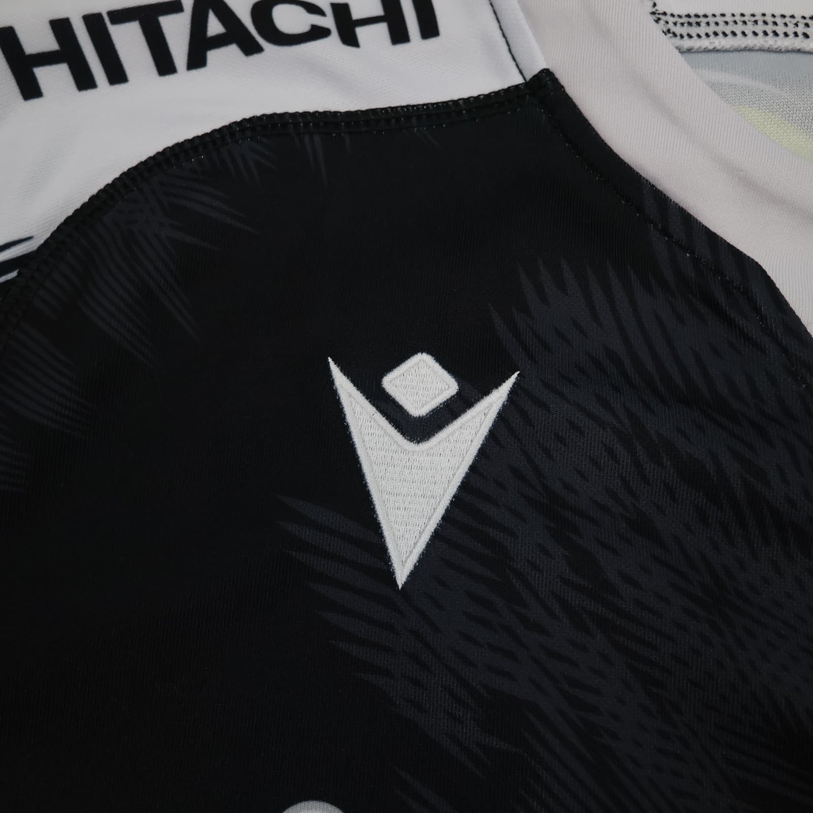 Newcastle Falcons Rugby Shirt Medium Training Kit Black Jersey 2023 2024 Macron photo 5