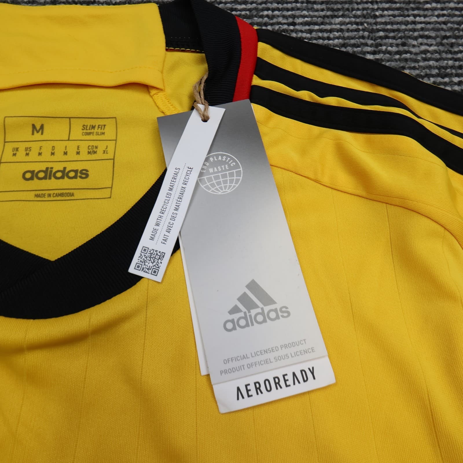 Northern Ireland Football Shirt Medium Yellow Adidas Away Kit 2022 2023 Jersey photo 3