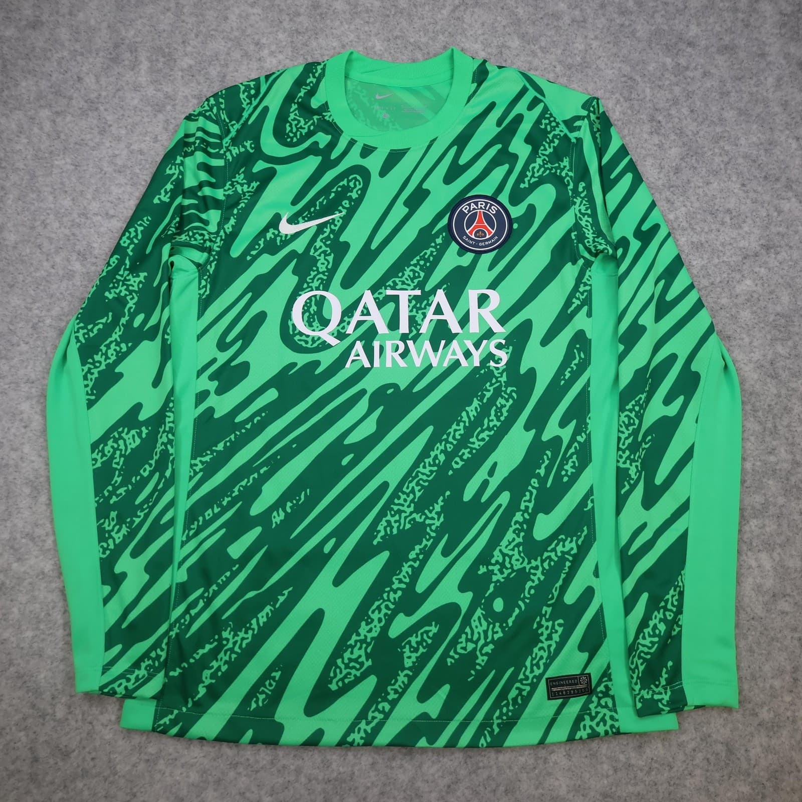 Paris Saint-Germain Goalkeeper Mens Medium 2024 25 Nike Soccer Jersey Mary Earps photo 2
