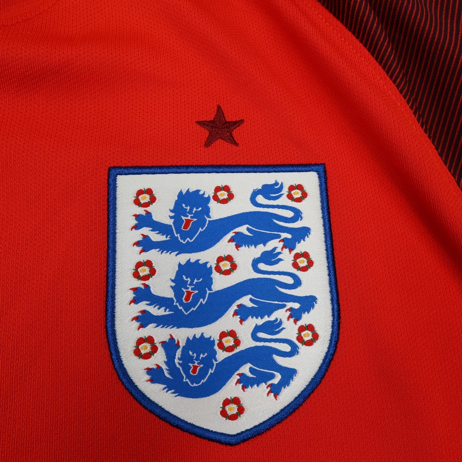 England Football Shirt Extra Large Nike Red Away Kit 2018 2019 Soccer Jersey 796 photo 6