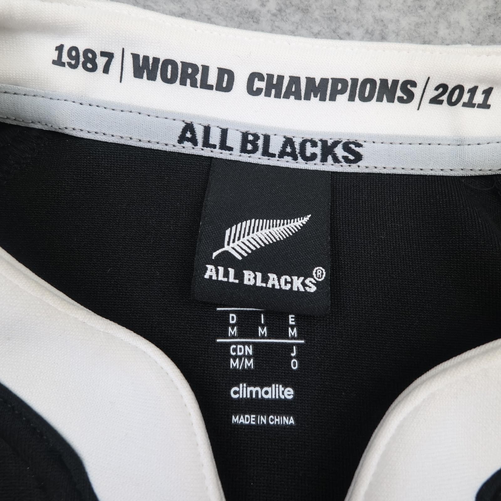 New Zealand All Blacks Shirt Mens Medium Black Rugby Adidas AIG 2013 2014 Jersey photo 7