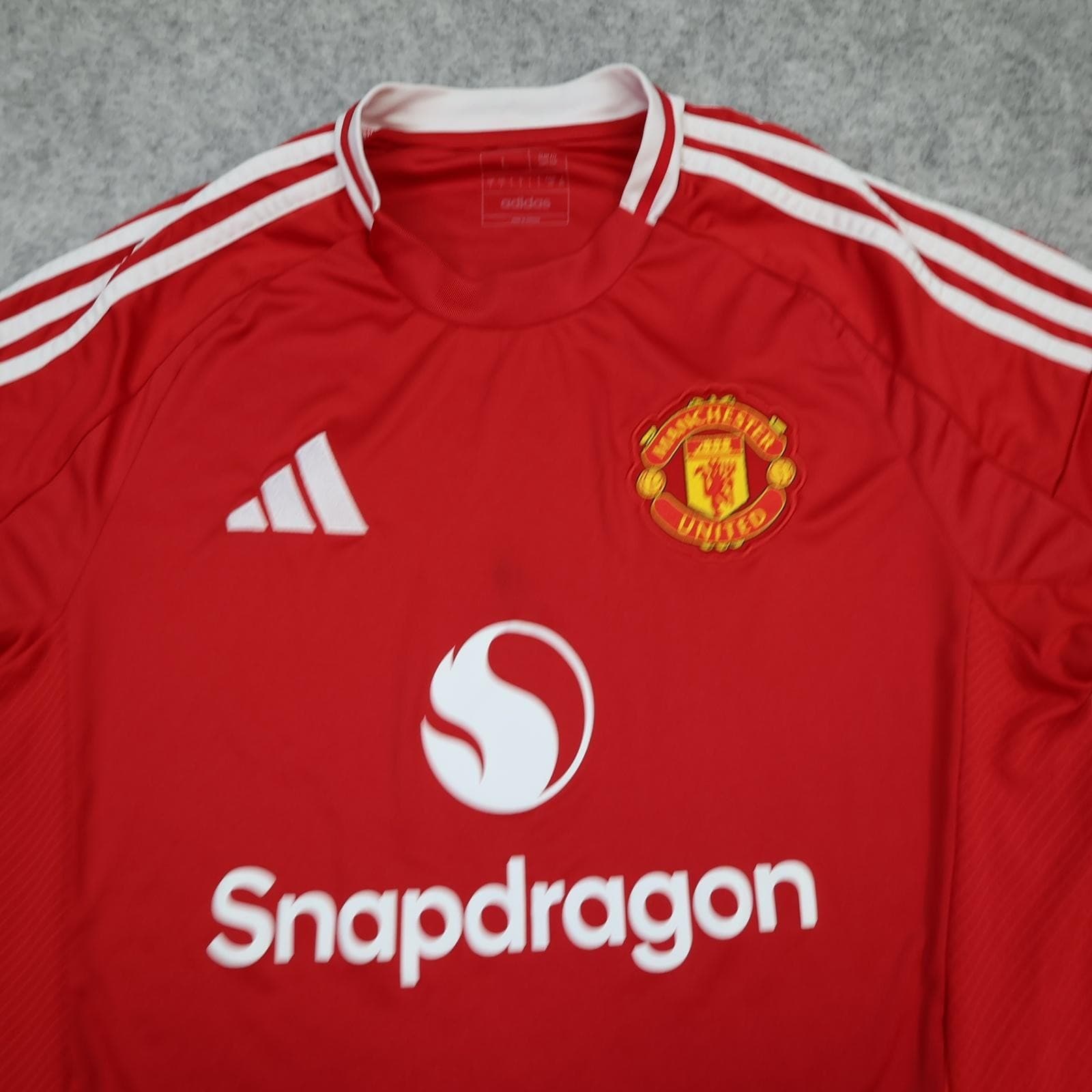 Manchester United Shirt Mens Large Red Home 2024 2025 Adidas Jersey photo 4