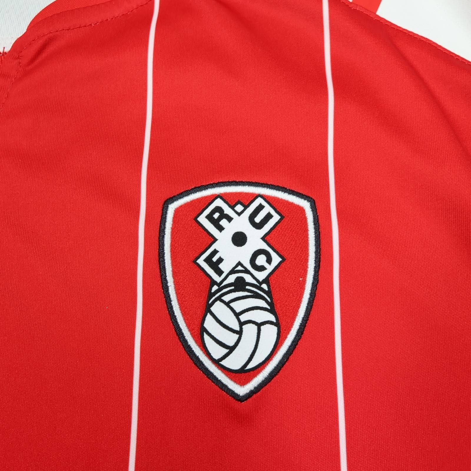 Rotherham United Shirt Mens XL Red Home 2021 2022 EFL Football Puma IPM Group photo 4