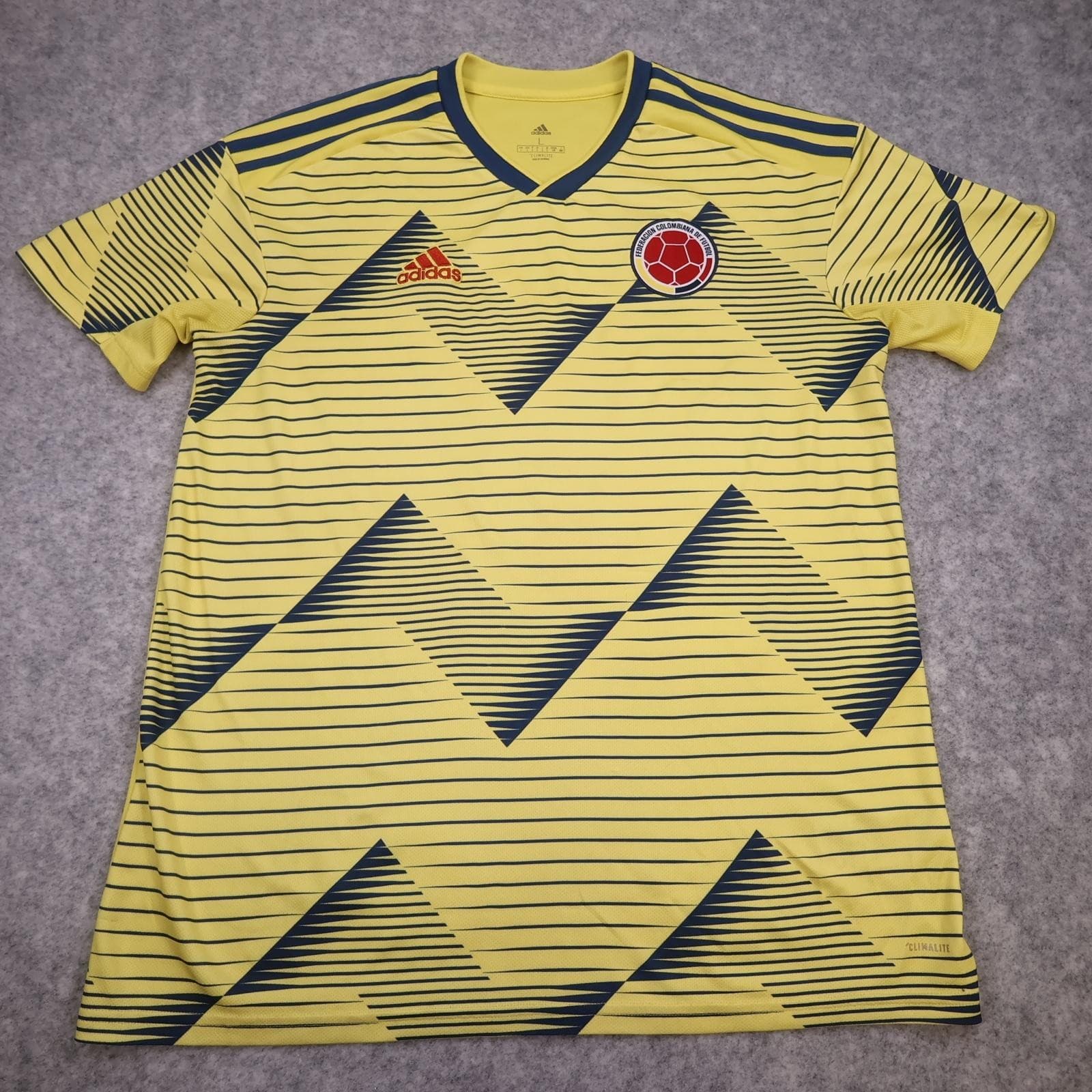 Colombia Home Shirt Mens Large Yellow 2020 2021 Football Adidas Soccer Jersey