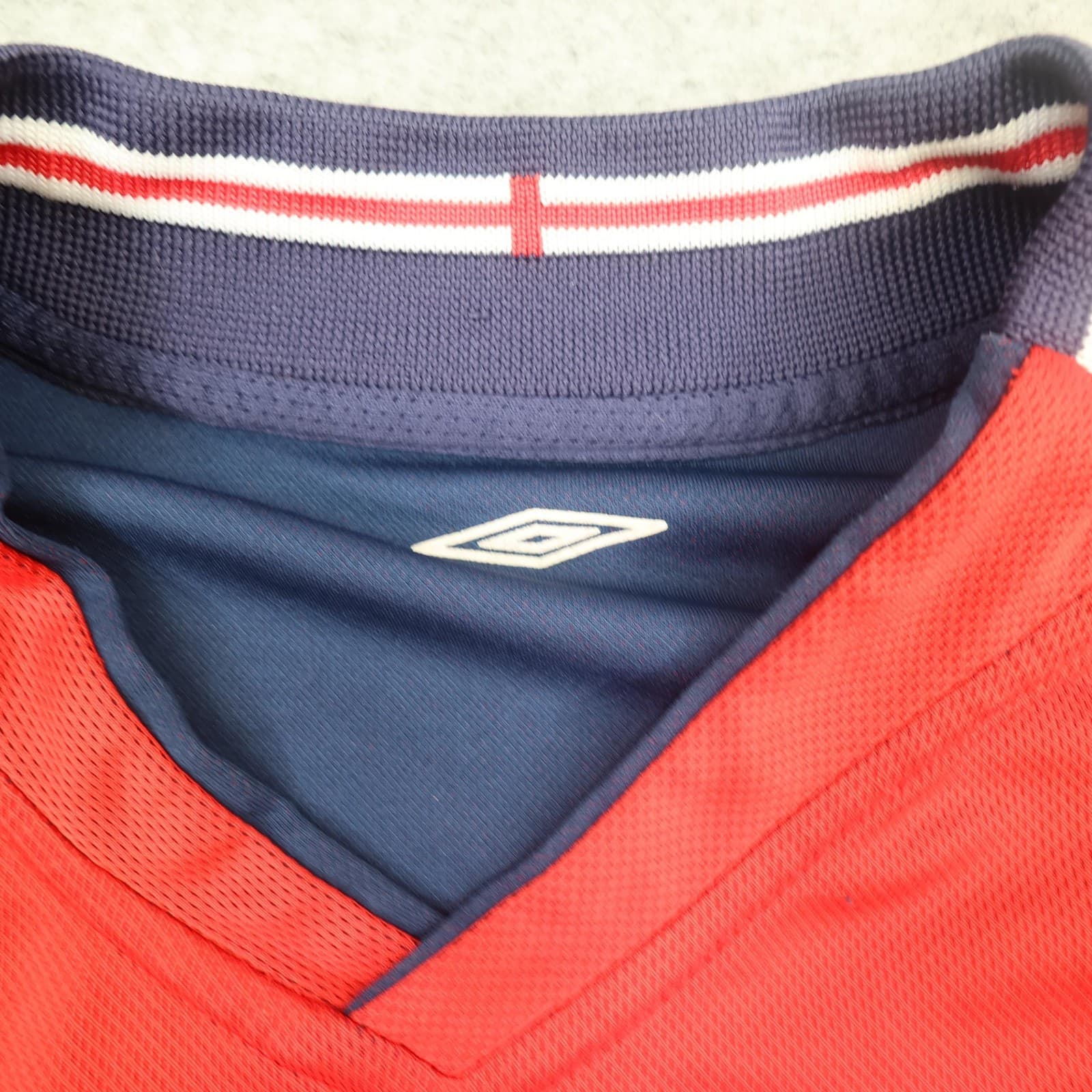 Vintage England Away Shirt Mens Medium Red 2004 Football Umbro Jersey Top photo 6