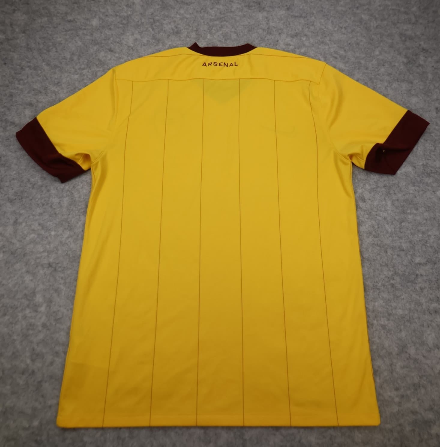 Arsenal Shirt Medium Yellow Away Kit 2010 2013 Nike Soccer Jersey photo 2