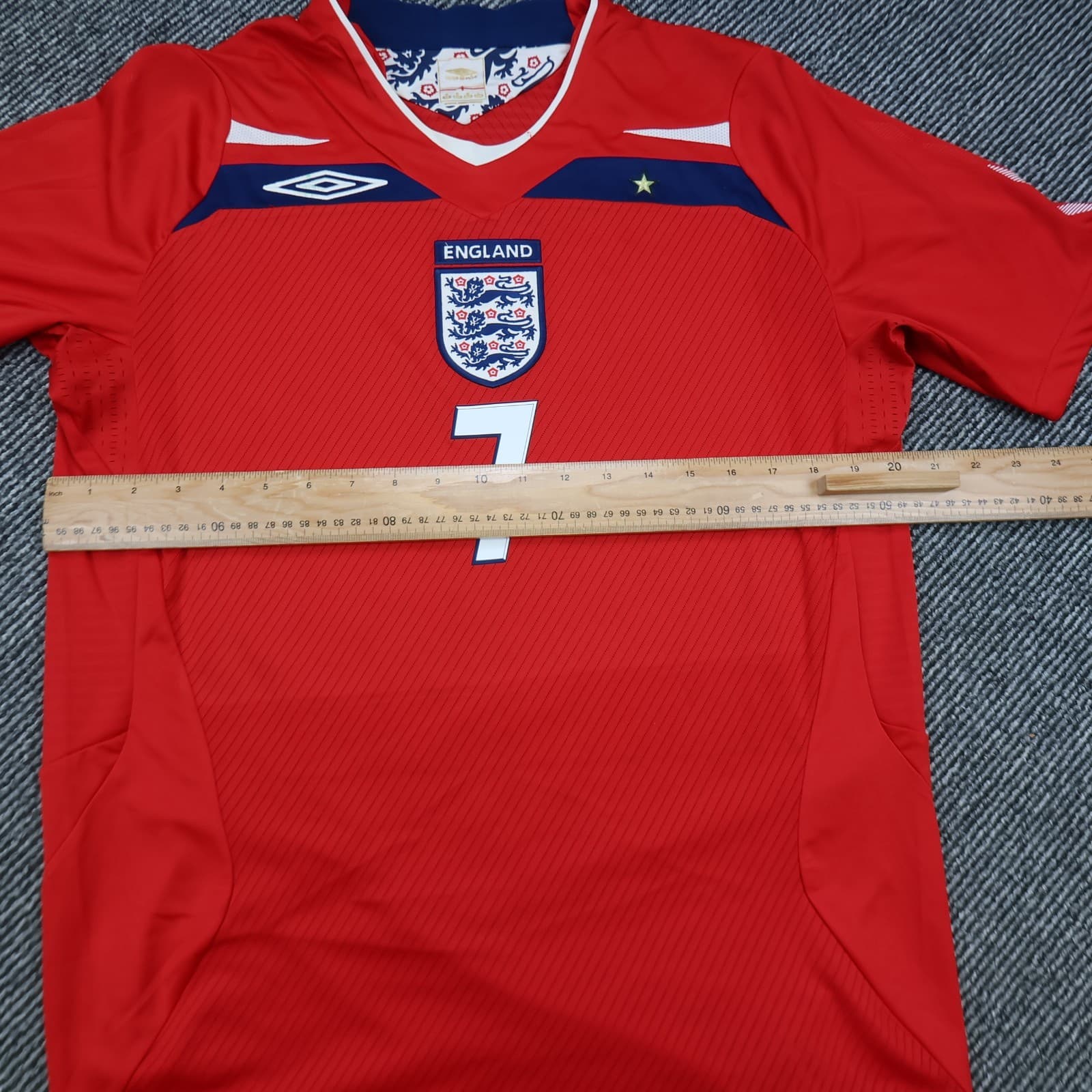 England Football Shirt Medium Red Away Kit 2008 2010 Jersey David Beckham photo 10