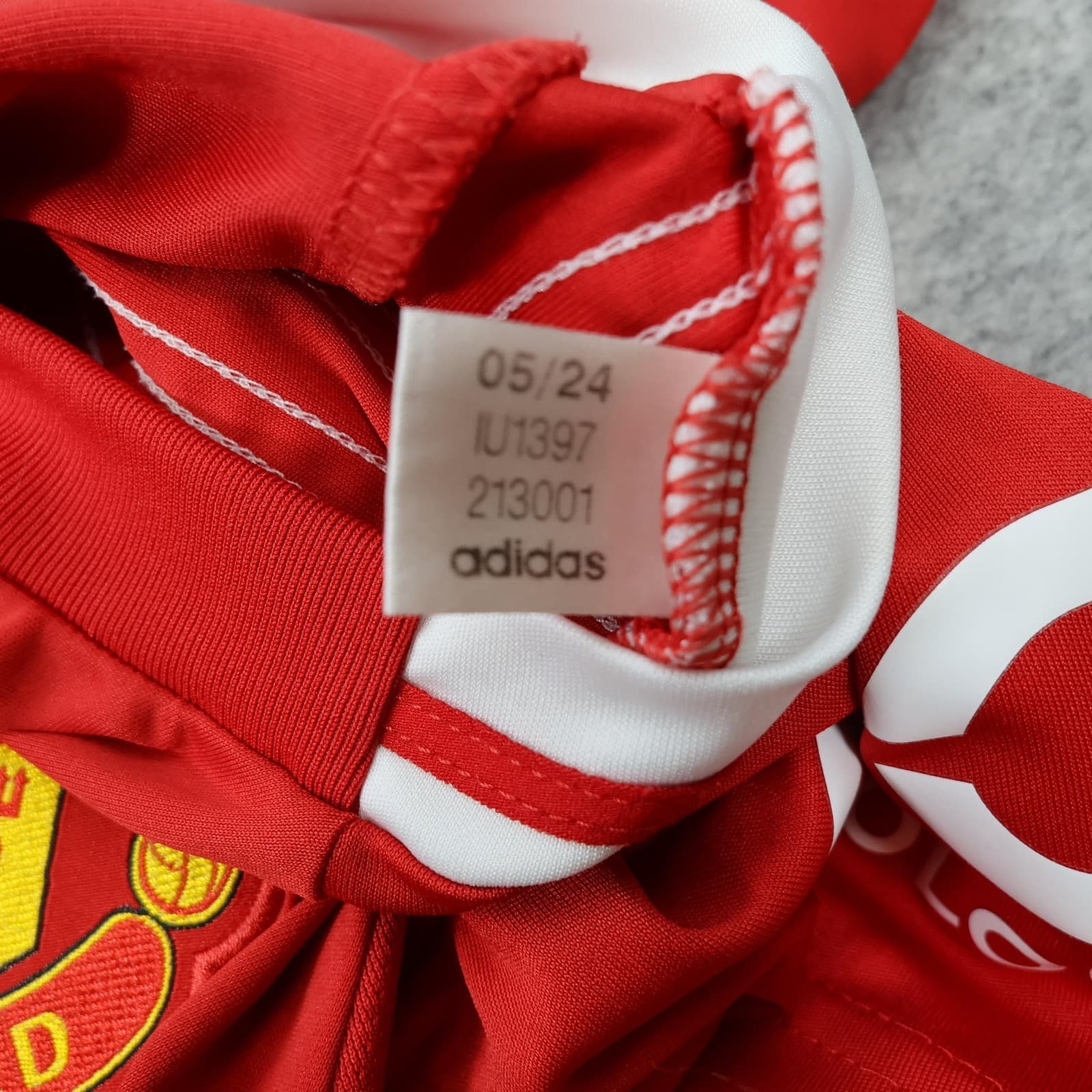 Manchester United Shirt Mens Small Red Home 2024 2025 Football Adidas Jersey photo 14