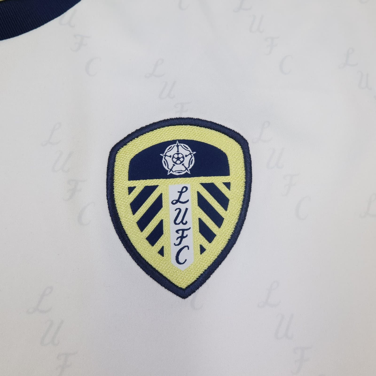 Leeds United Shirt Mens Medium White Home 2022 2023 EPL Football Adidas SBOTOP photo 4
