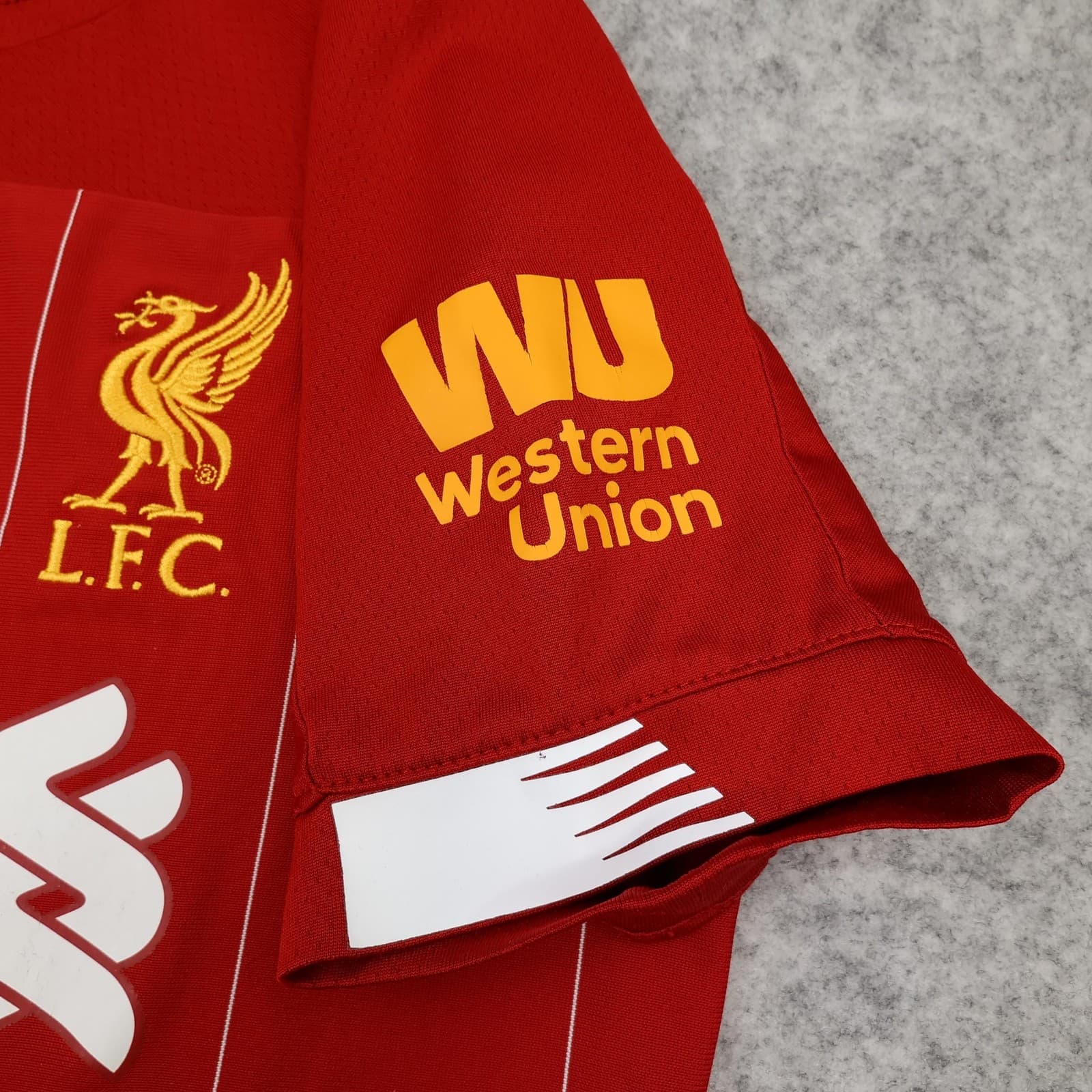 Liverpool Shirt Kids 11-12 Years Red Home 2019 2020 New Balance Salah 11 Jersey photo 8