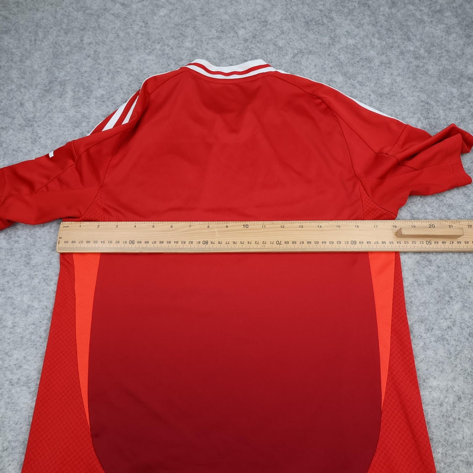 Manchester United Shirt Mens Small Red Home 2024 2025 Football Adidas Jersey photo 9