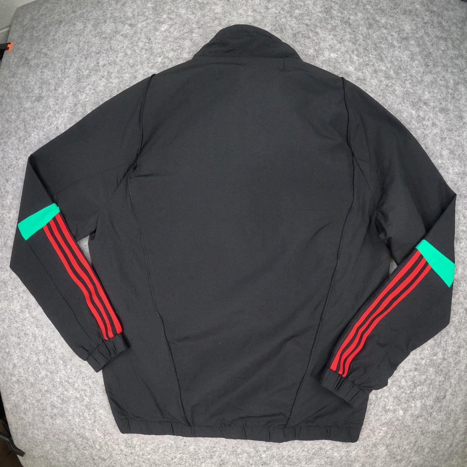 Manchester United Track Jacket Medium Black 2023 2024 adidas Long Sleeve photo 2