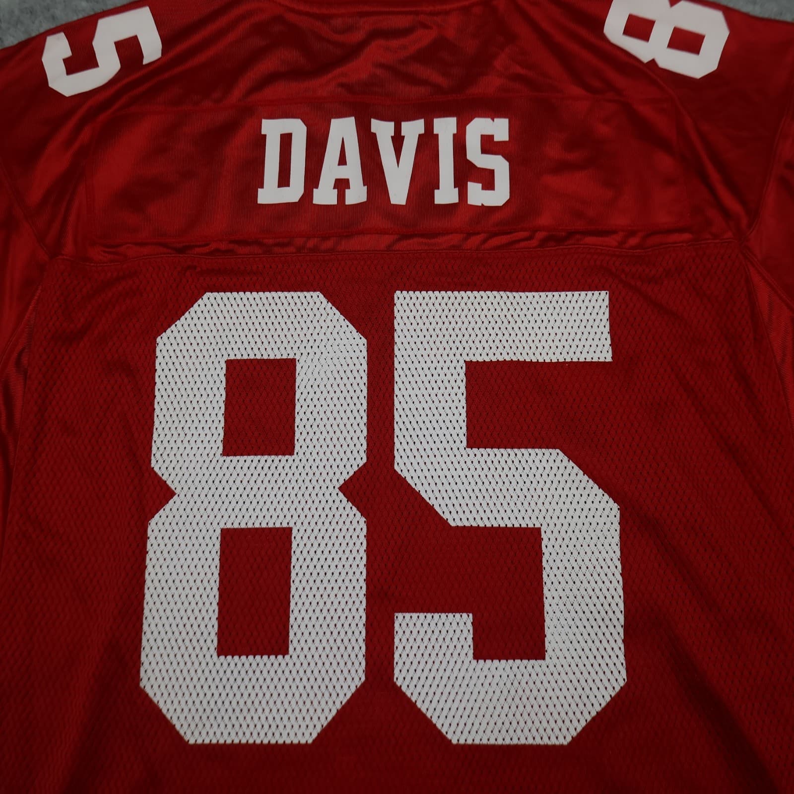 San Francisco 49ers Jersey Large Red Shirt 2009 2011 NFL Vernon Davis Reebok photo 14
