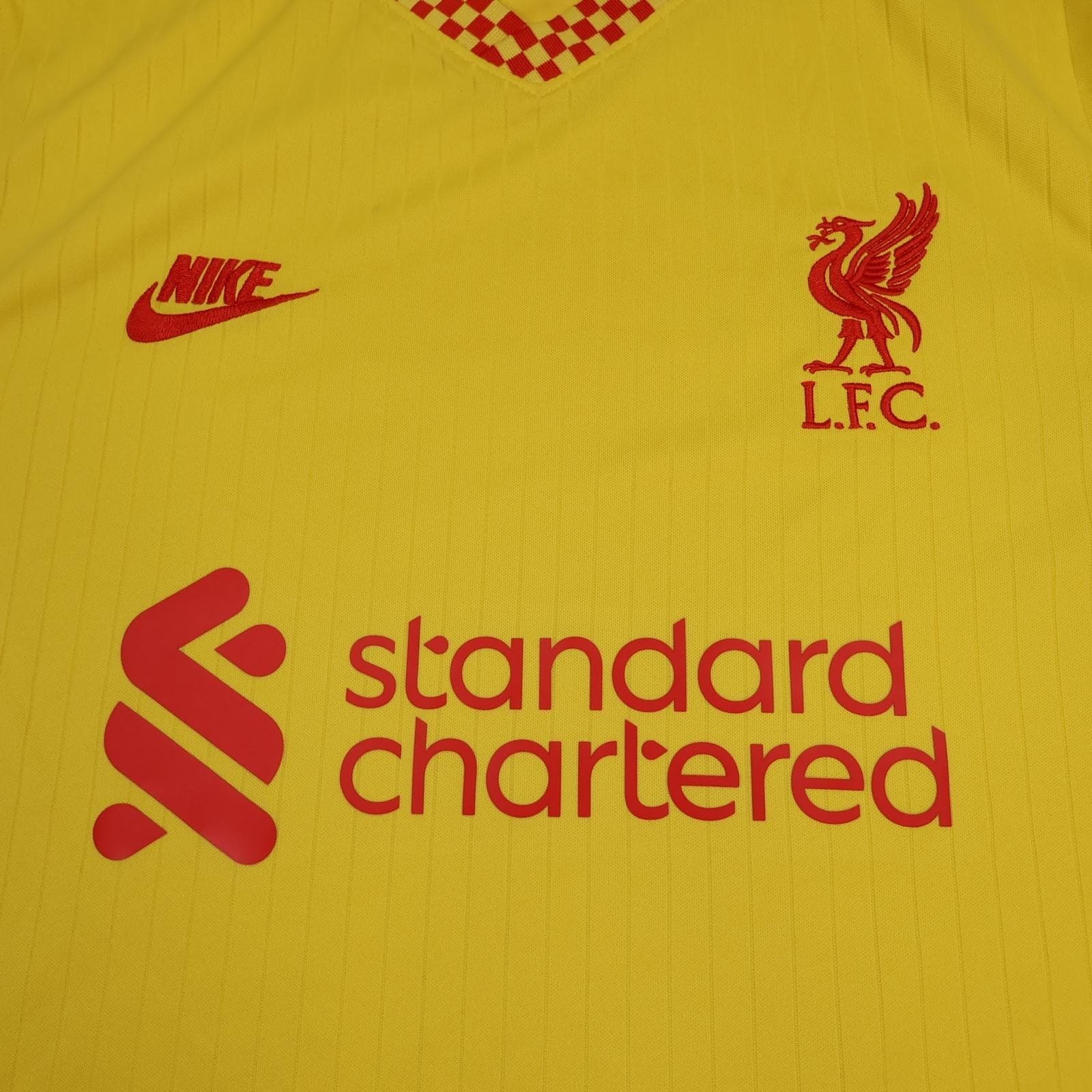 Liverpool Shirt Mens Medium Yellow Third 2021 2022 Football Nike Soccer Jersey photo 3