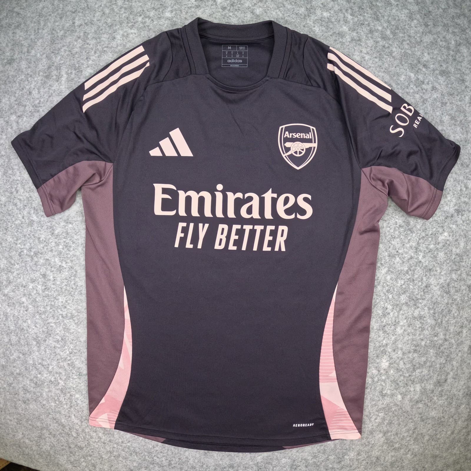 Arsenal Football Shirt Medium Black Training adidas 2024 2025 Soccer Jersey