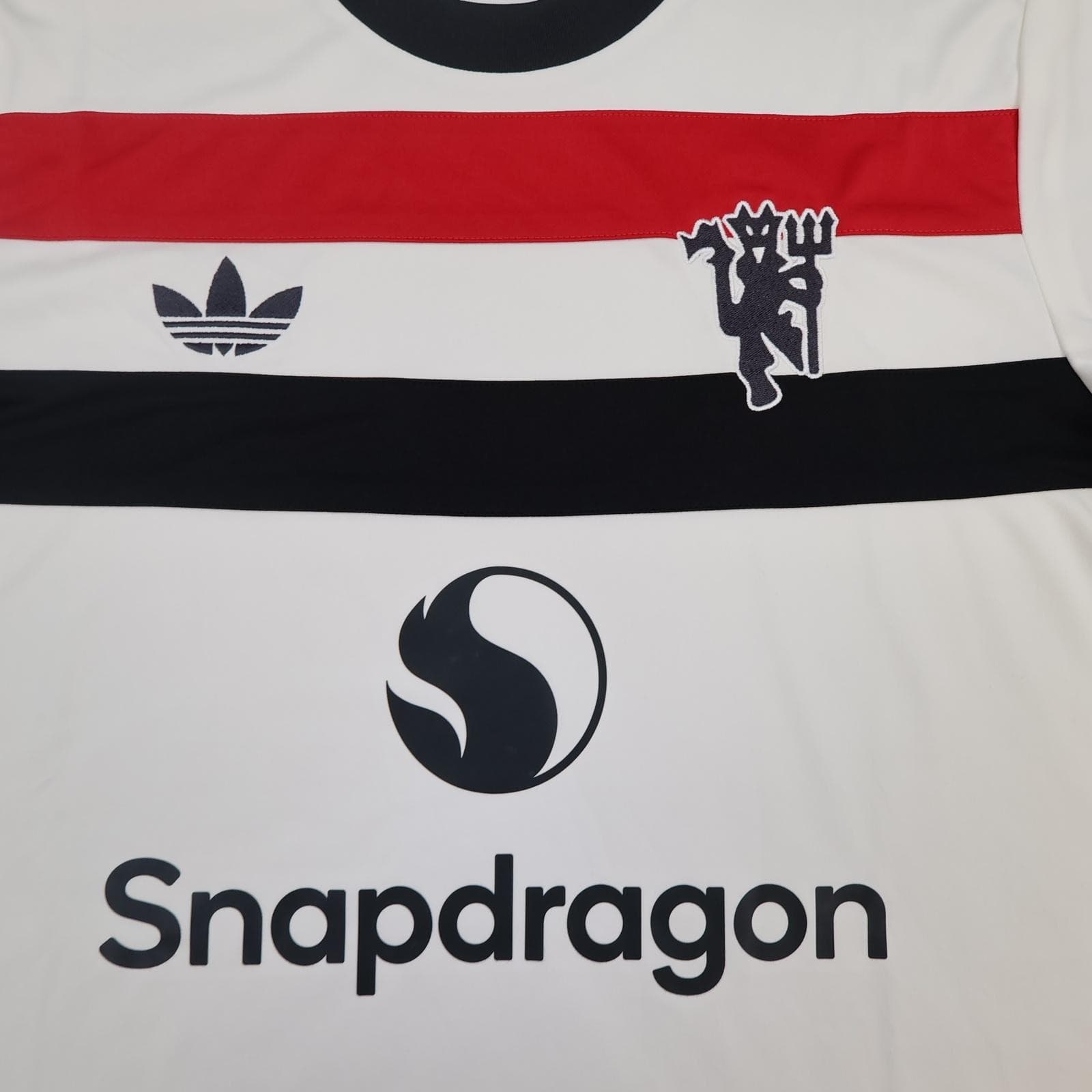 Manchester United Shirt Mens Medium White 3rd Kit 2024 2025 Adidas Snapdragon photo 2