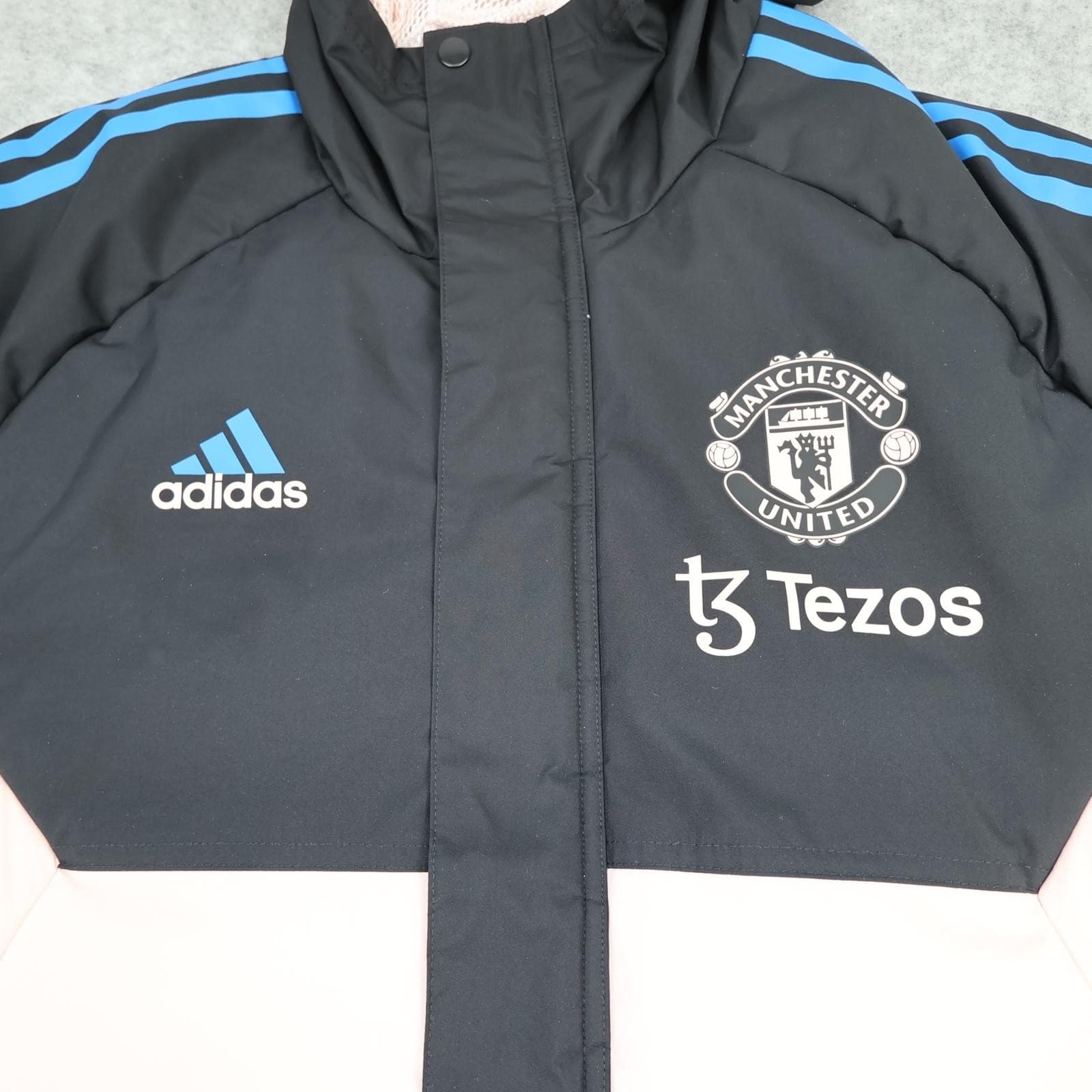 Manchester United Jacket Mens Large Pink Black Adidas Tezos Hooded 2022 2023 photo 4