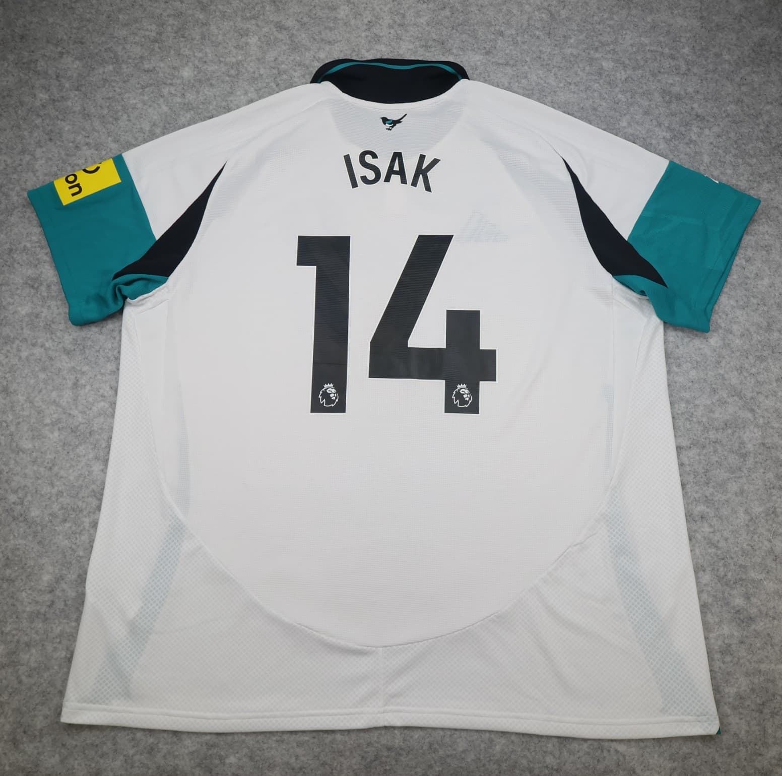 Newcastle United Shirt 3XL White Third Kit 2024 2025 Adidas Jersey  Isak 14
